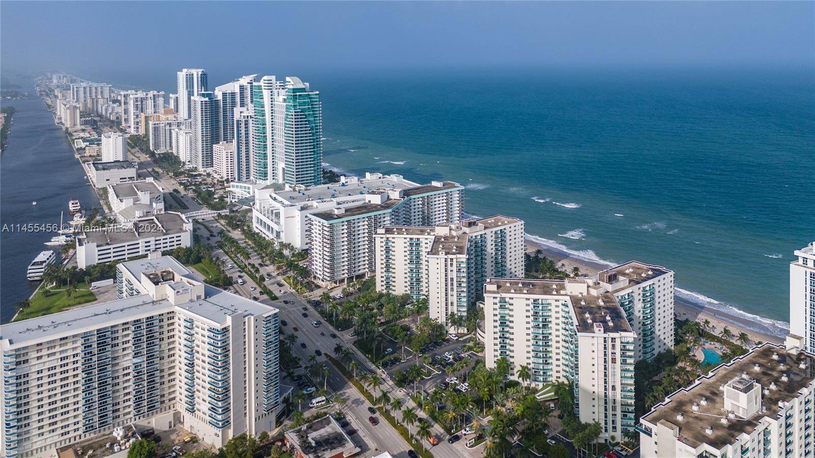 3801 S Ocean DrHollywood - Condo/Co-Op/Seasonal,Condo condo unit 7O - picture
