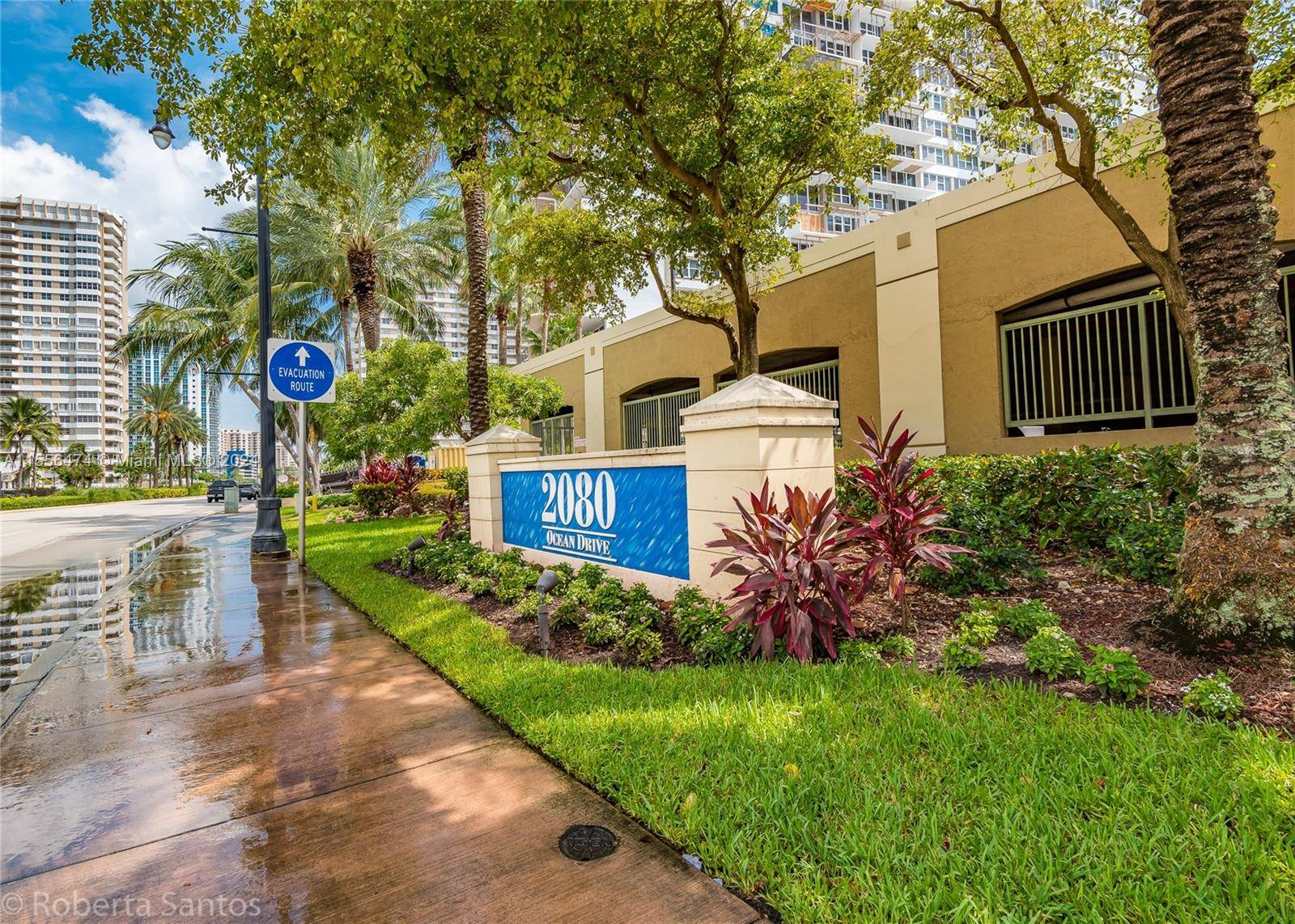 2080 S Ocean DrHallandale Beach - Condo/Co-Op/Seasonal,Condo condo unit 602 - picture