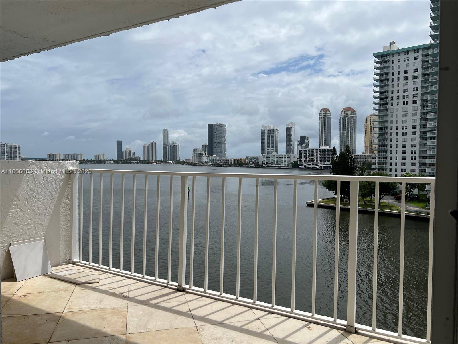 4000 NE 170th StNorth Miami Beach - Condo 5+ Stories,Condo condo unit 604 - picture