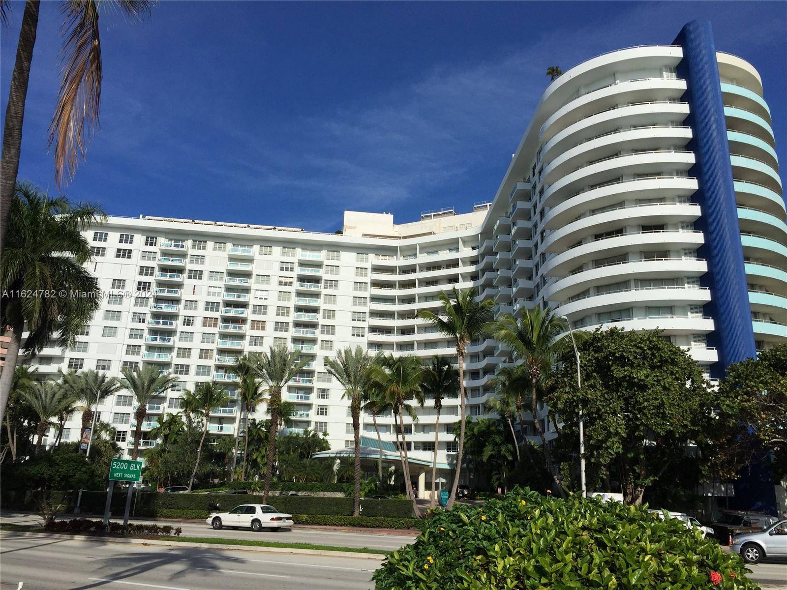 5161 Collins AveMiami Beach - Apartments-Seasonal,Condo condo unit 207 - picture