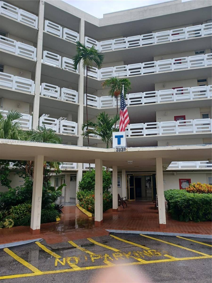 3030 Marcos DrAventura - Condo 5+ Stories,Condo condo unit T304 - picture