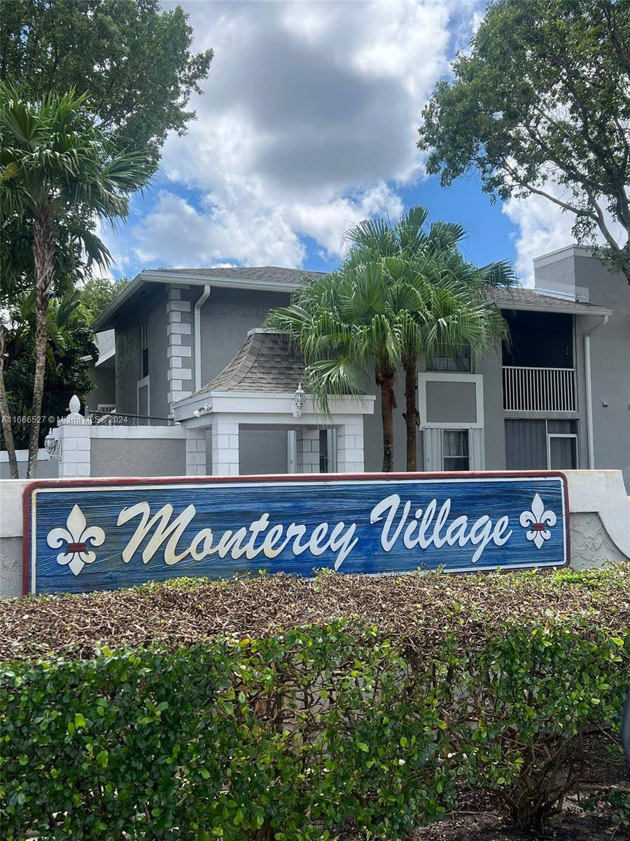 459 NE 210th Cir TerMiami - Condo 5+ Stories,Condo condo unit 201-17 - picture