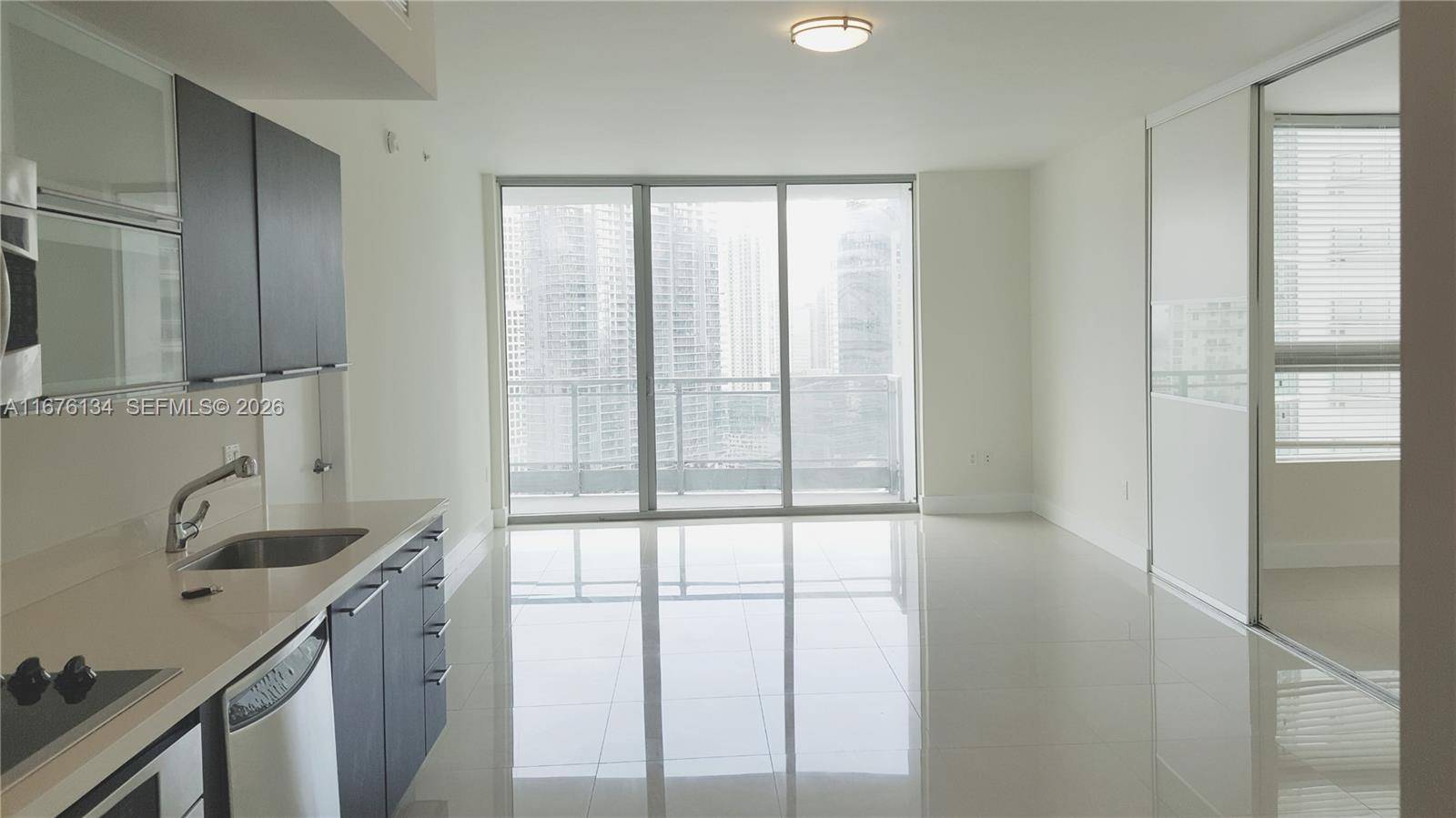 90 SW 3 STMiami - Condo 5+ Stories,Condo condo unit 3210 - picture