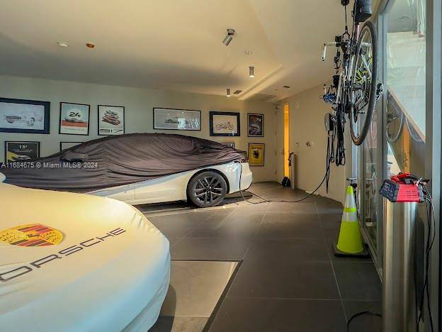 18555 Collins AveSunny Isles Beach - Condo/Co-Op/Annual,Condo condo unit 5203 - picture