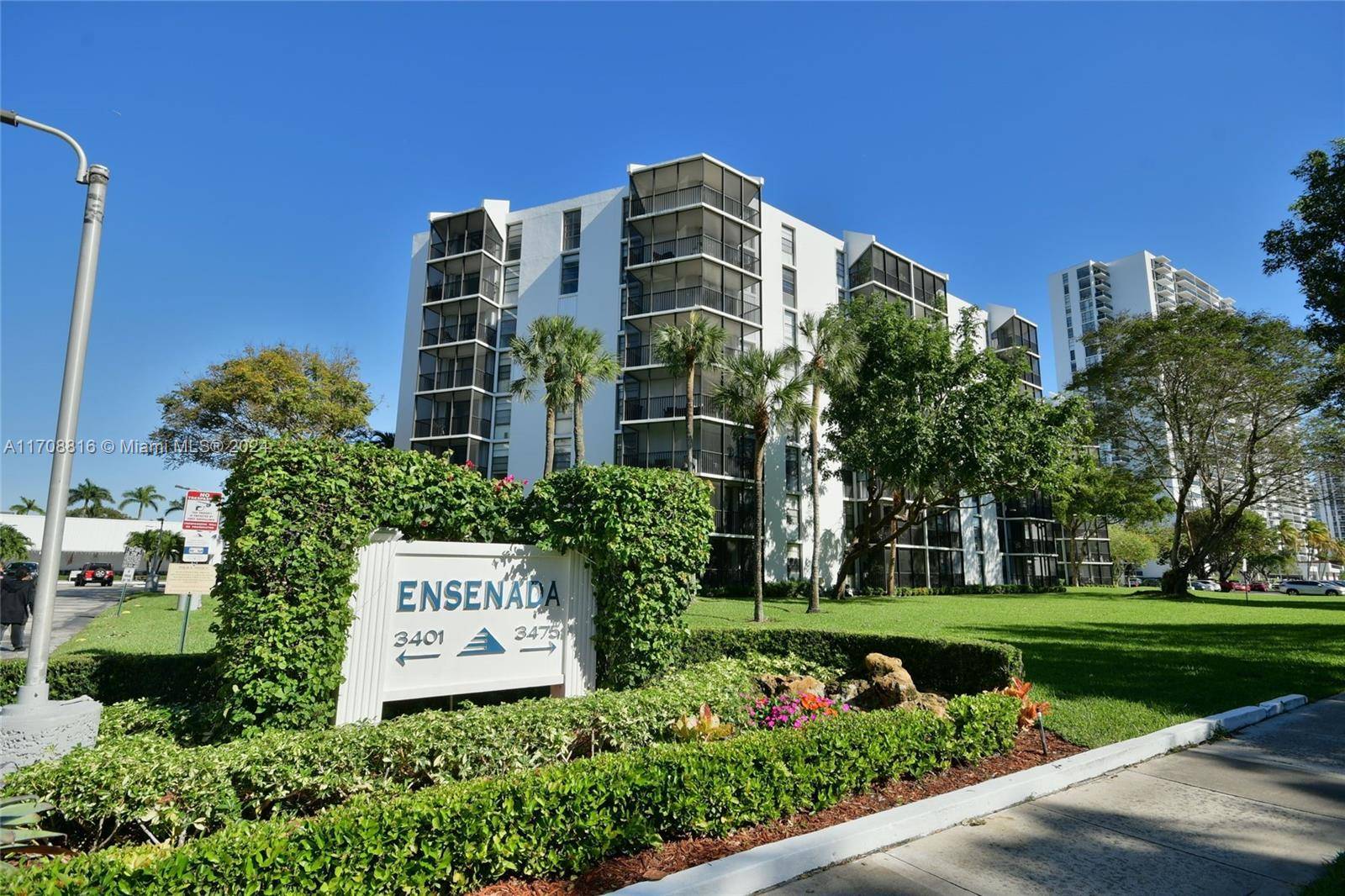 3475 N Country Club DrAventura - Condo 5+ Stories,Condo condo unit 615 - picture