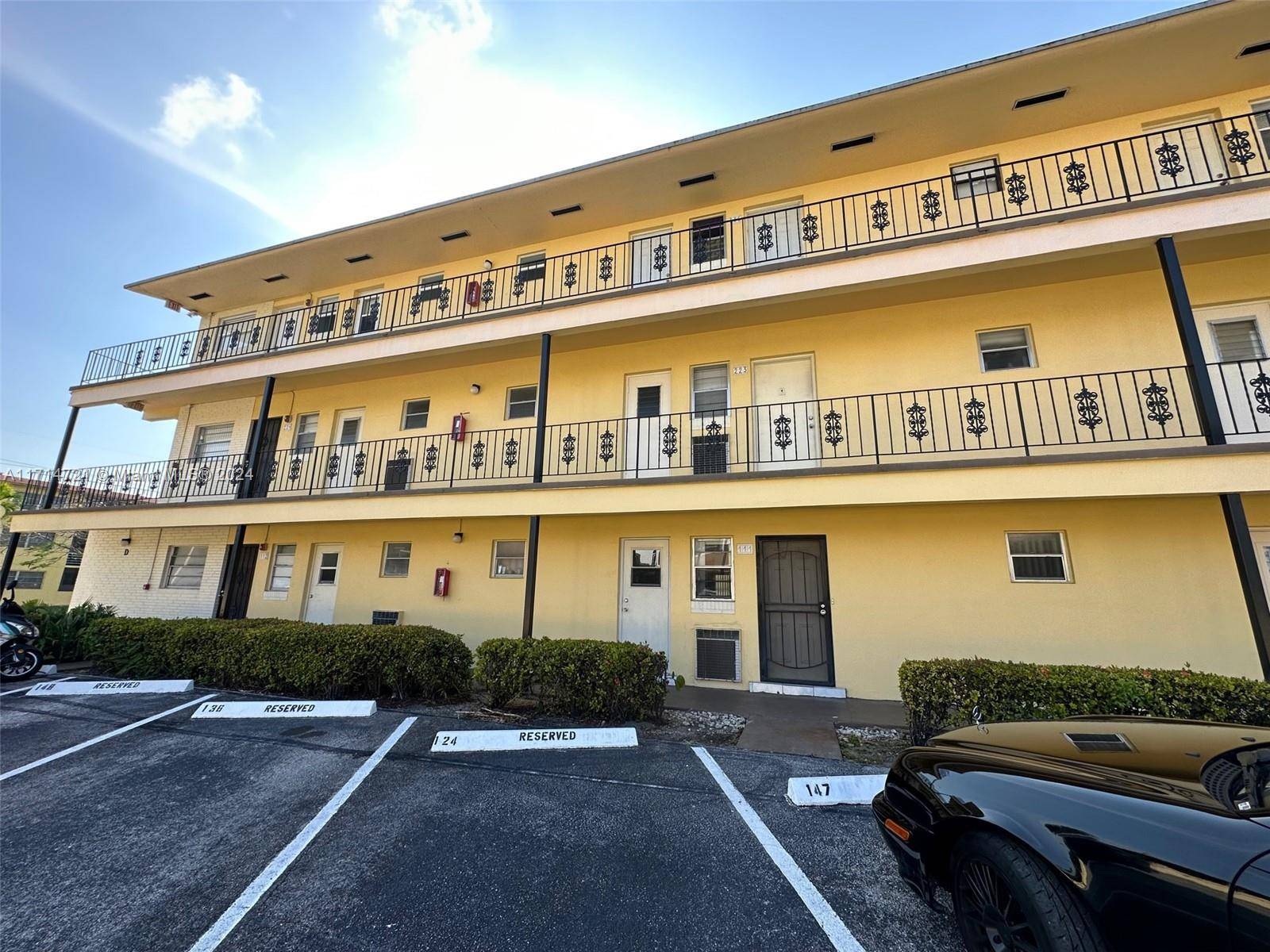 20201 NE 29th CtAventura - Condo 1-4 Stories,Condo condo unit D111 - picture