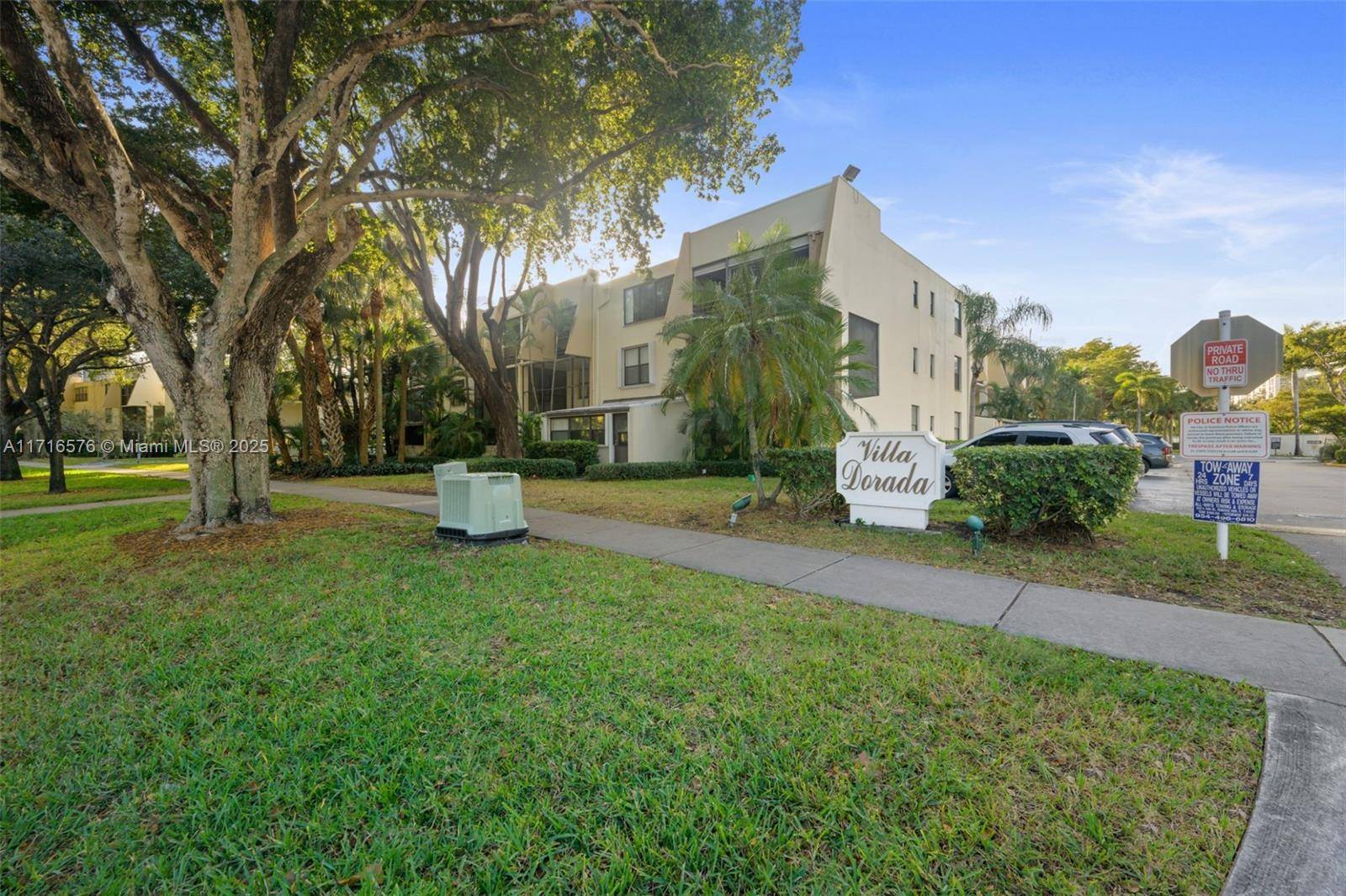 20401 NE 30th AveAventura - Condo 1-4 Stories,Condo condo unit 320-8 - picture