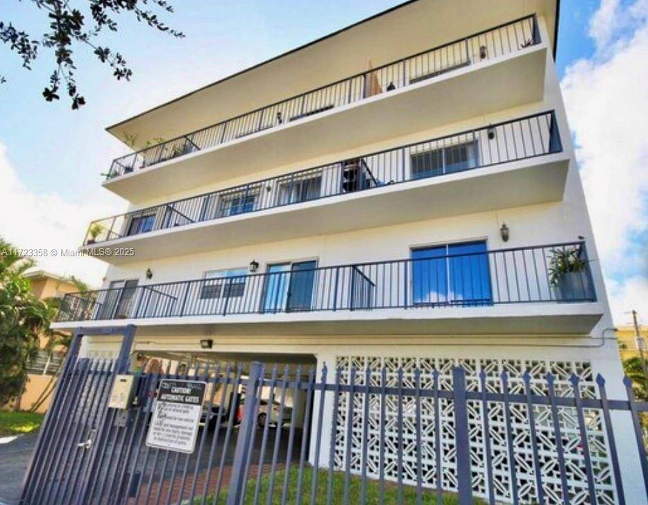 1960 Marseille DrMiami Beach - Condo 1-4 Stories,Condo condo unit 204 - picture