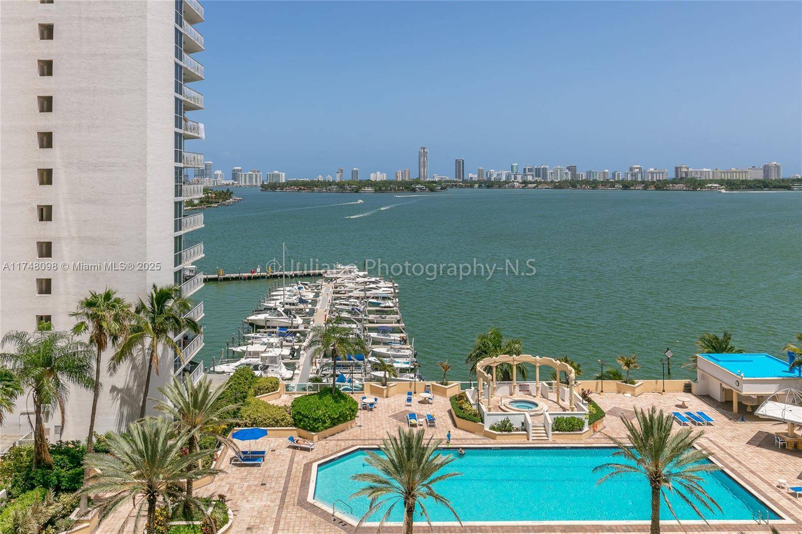 7601 E Treasure DrNorth Bay Village - Condo 5+ Stories,Condo condo unit 1108 - picture