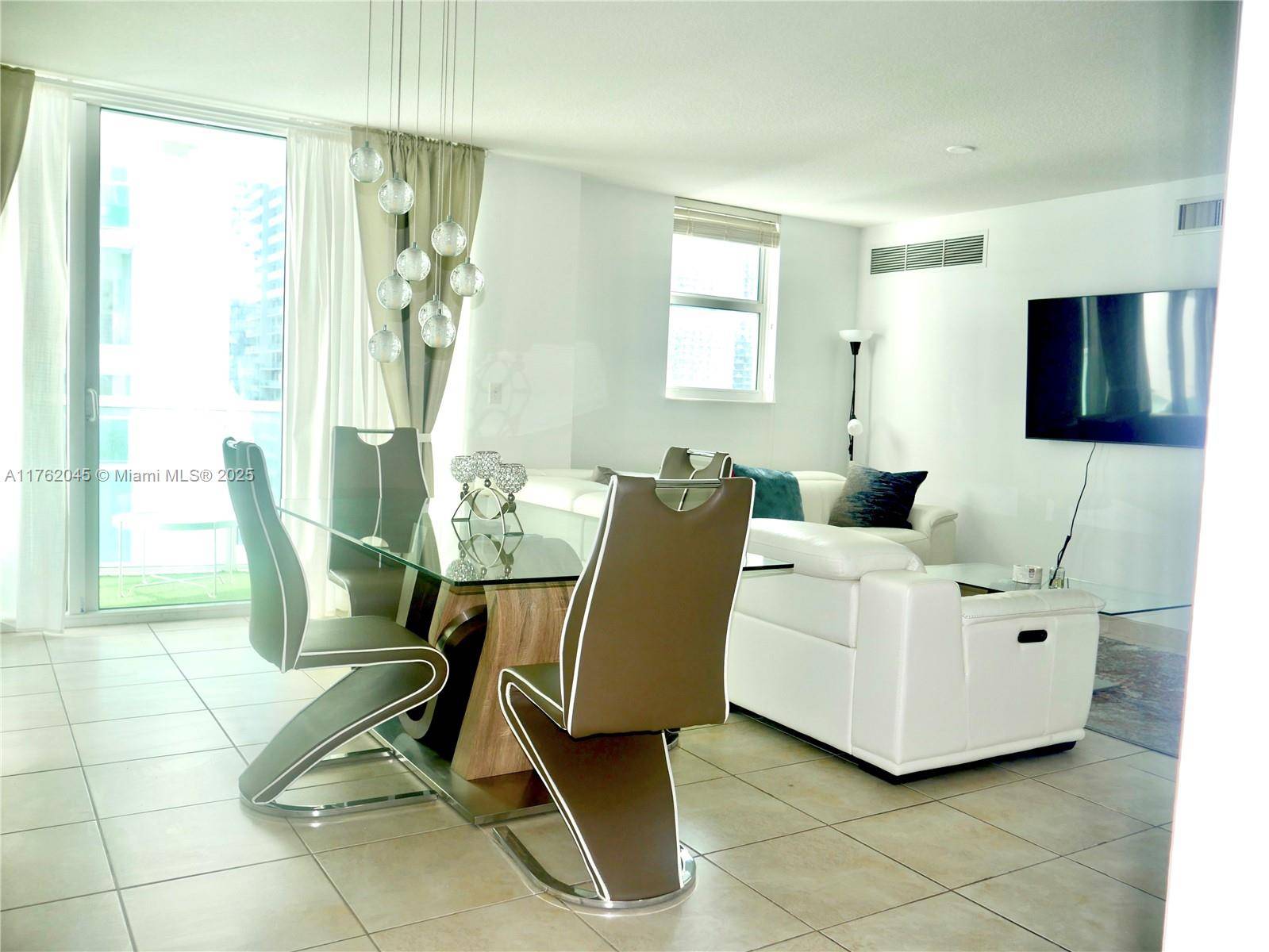 31 SE 5th StMiami - Condo 5+ Stories,Condo condo unit 2611 - picture