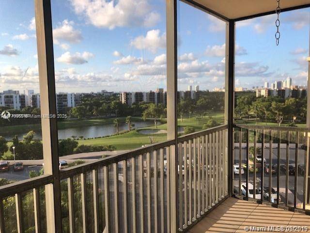 20301 W Country Club DrAventura - Condo 5+ Stories,Condo condo unit 830 - picture