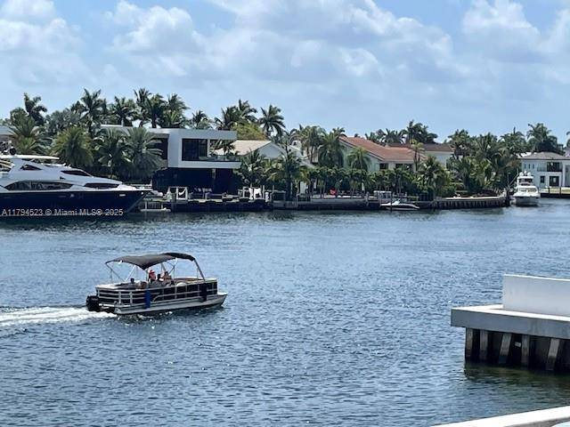 20515 E Country Club DrAventura - Condo/Co-Op/Annual,Condo condo unit 246 - picture