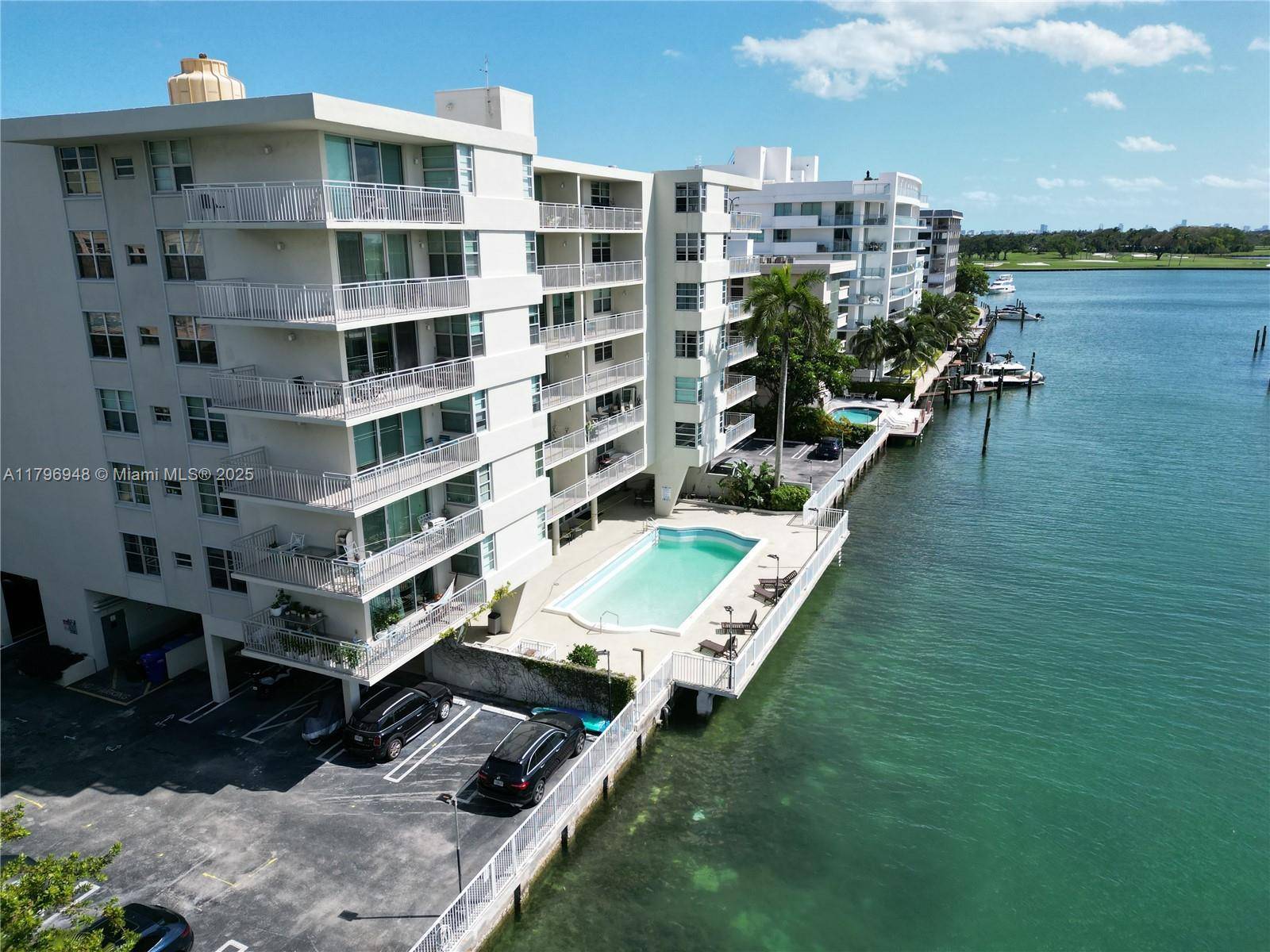 9500 W Bay Harbor DrBay Harbor Islands - Condo 5+ Stories,Condo condo unit 6B - picture