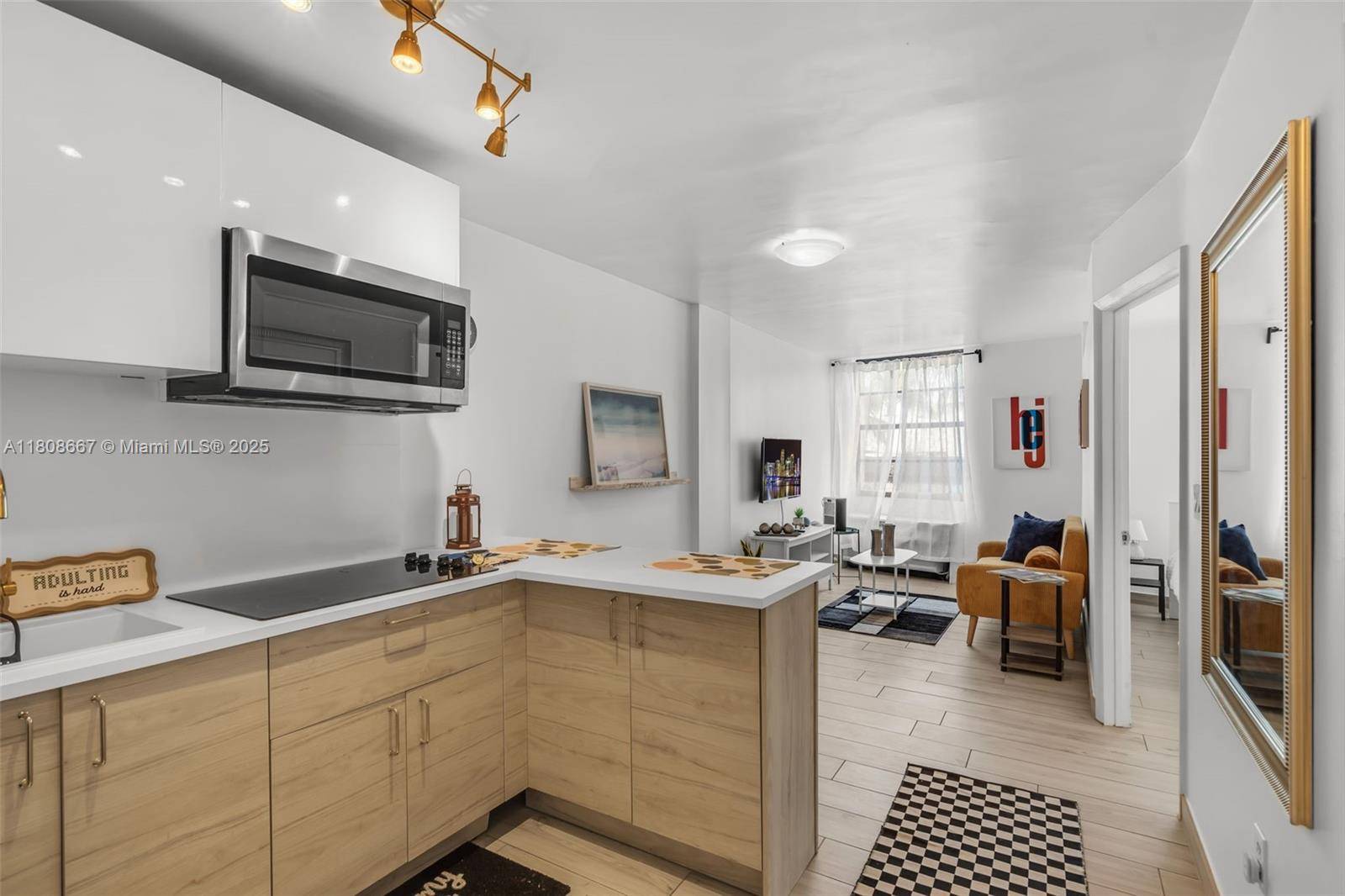 710 Washington AveMiami Beach - Condo 1-4 Stories,Condo condo unit 323 - picture