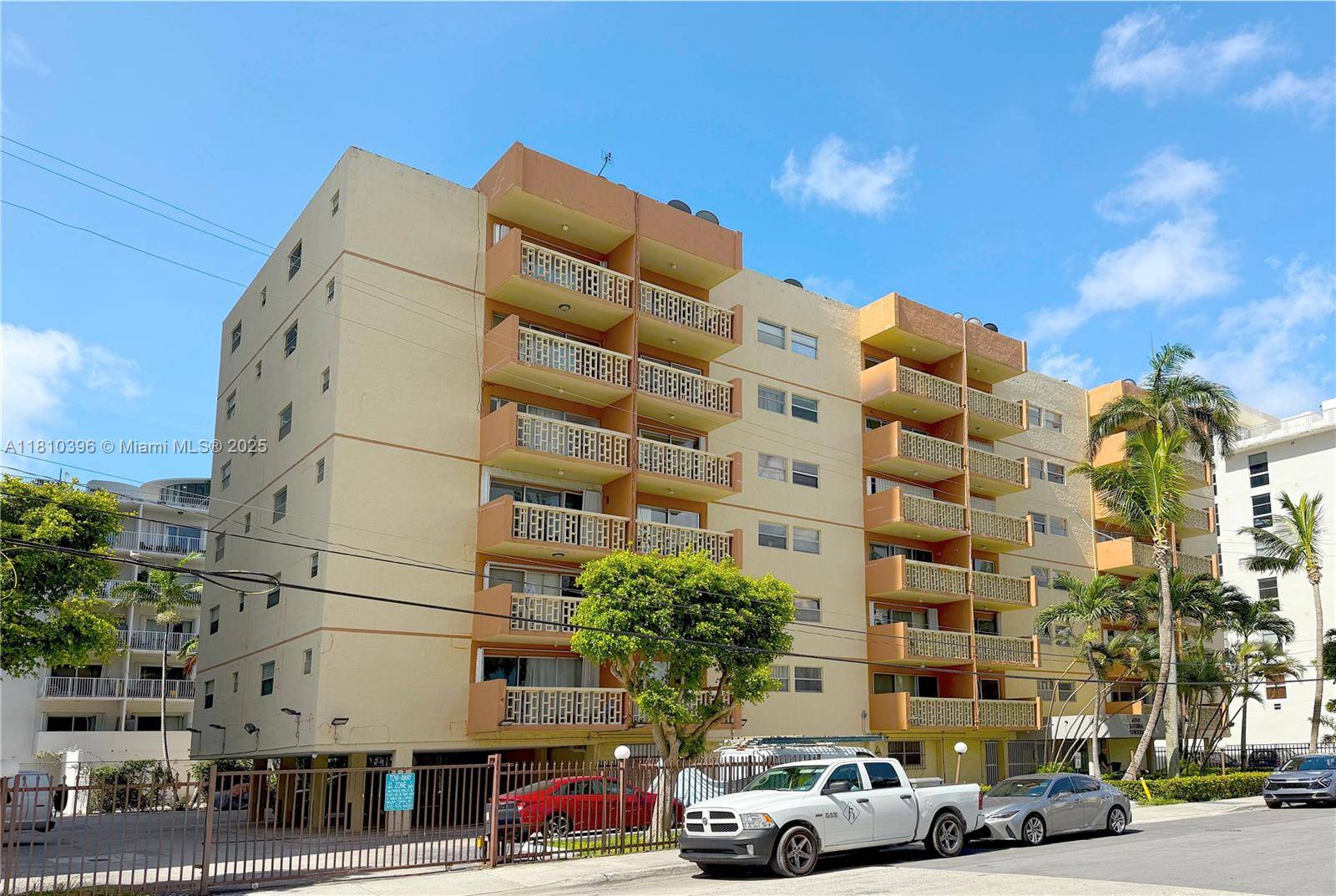 600 NE 25th StMiami - Condo 5+ Stories,Condo condo unit PHD - picture