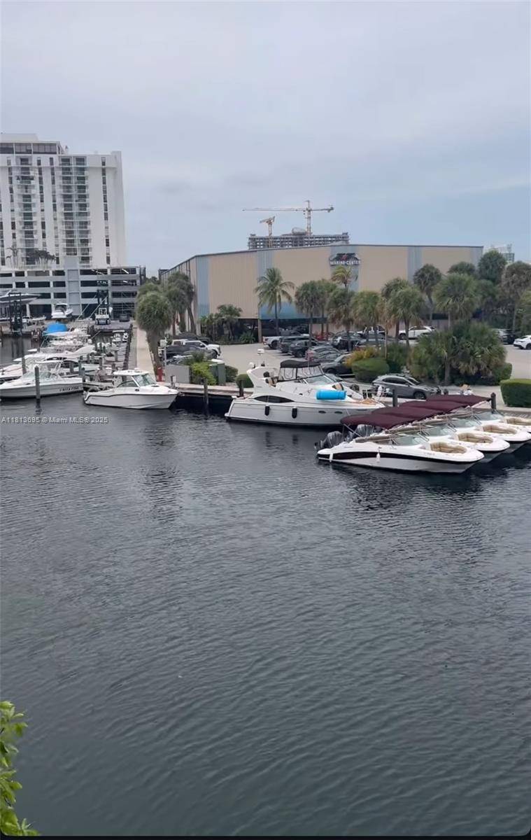 13105 NE Ixora CtNorth Miami - Condo 1-4 Stories,Condo condo unit 300 - picture