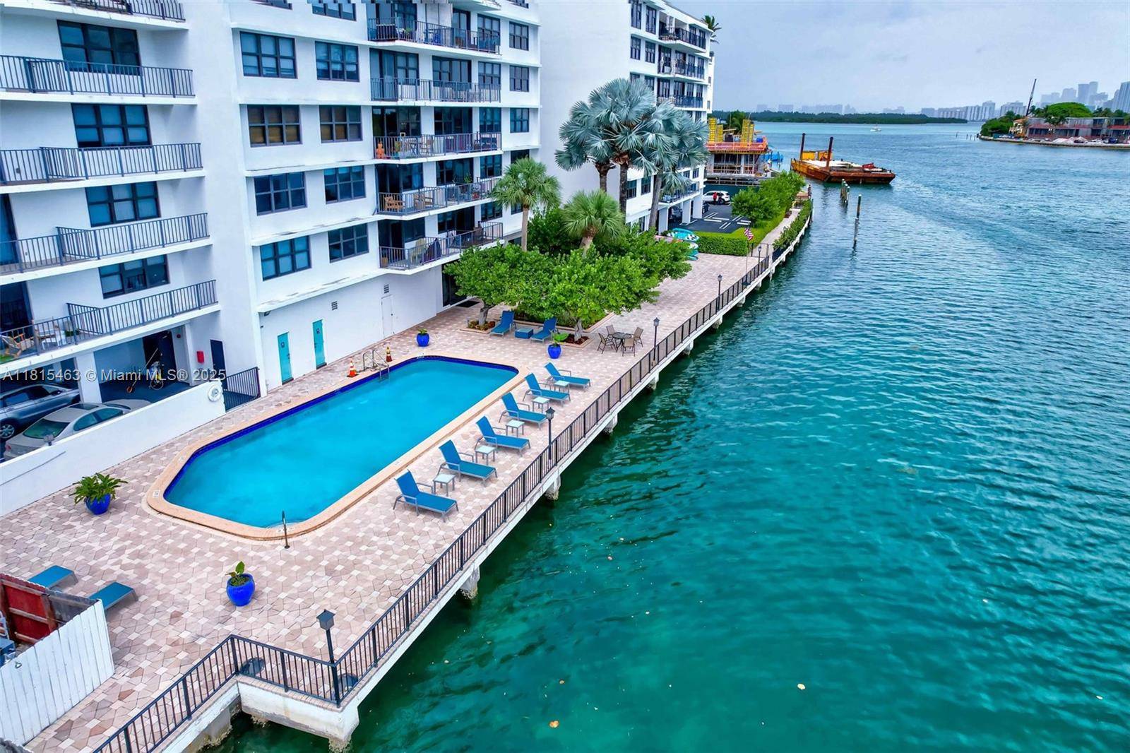 10101 E Bay Harbor DrBay Harbor Islands - Condo 5+ Stories,Condo condo unit 502 - picture