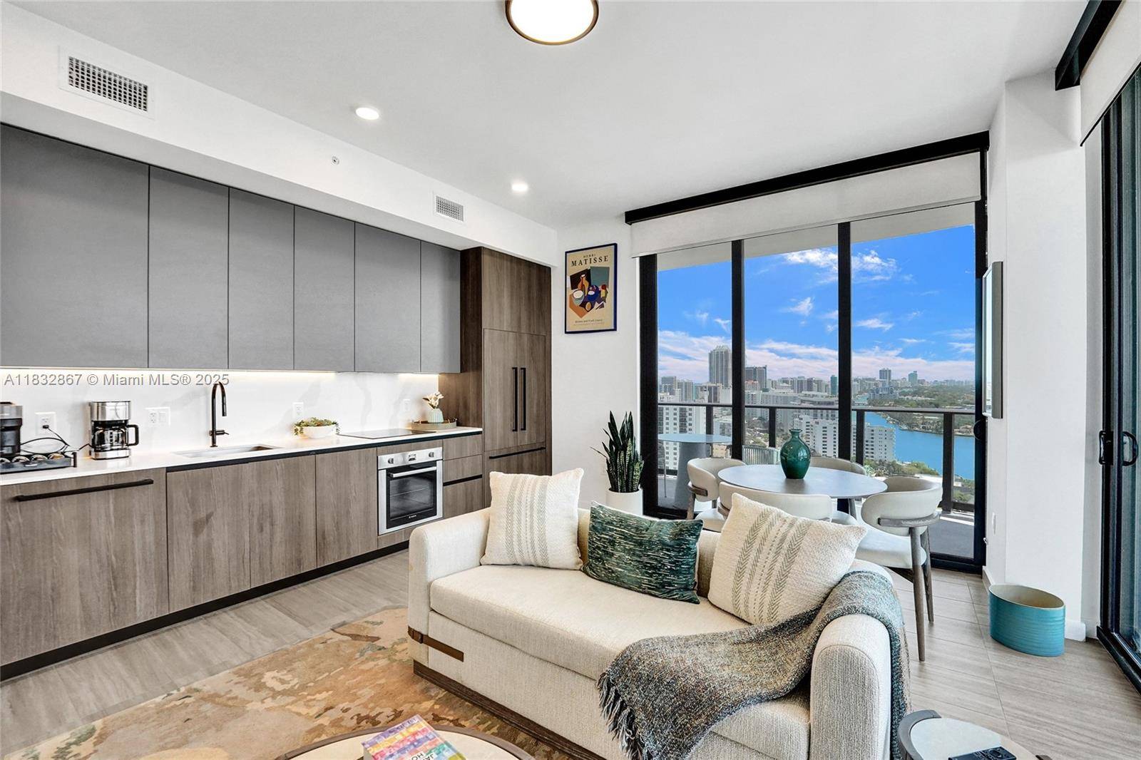 580 72 StreetMiami Beach - Condo/Co-Op/Seasonal,Condo condo unit 2010 - picture