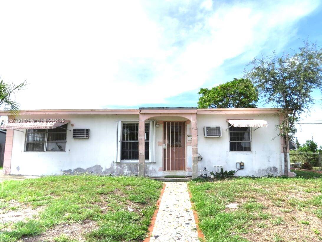 525 NW 16th StPompano Beach - picture