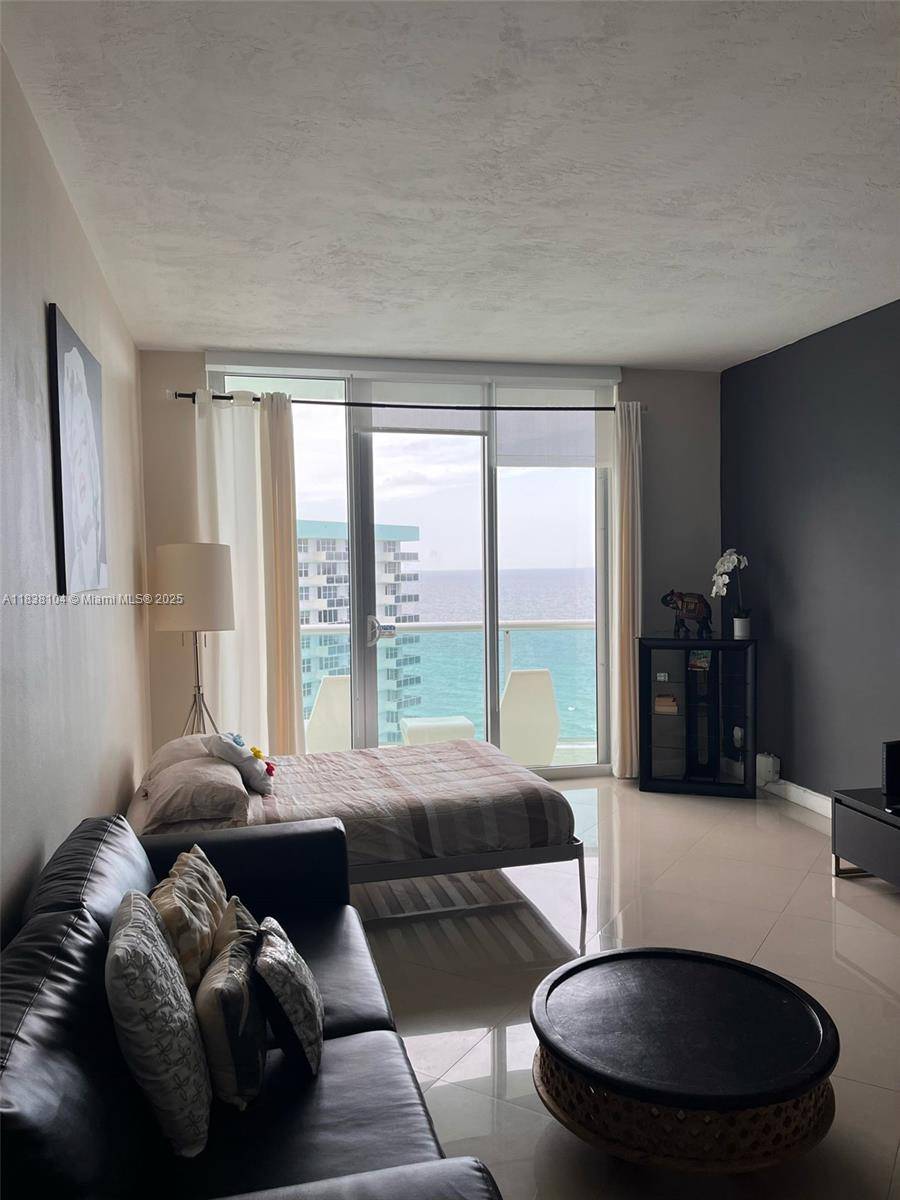 3801 S Ocean DrHollywood - Condo/Co-Op/Annual,Condo condo unit PH16Y - picture