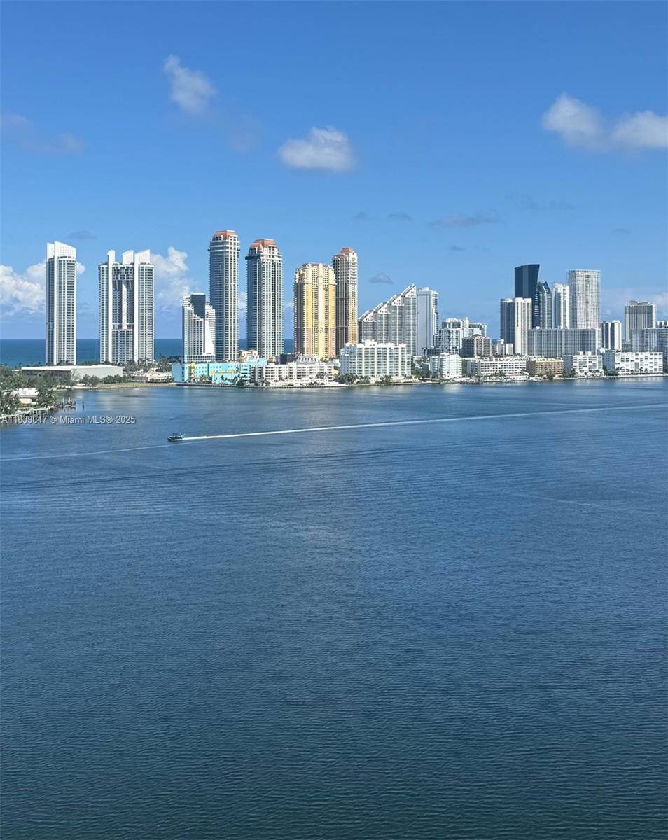 3530 Mystic Pointe DrAventura - Condo 5+ Stories,Condo condo unit 2014 - picture