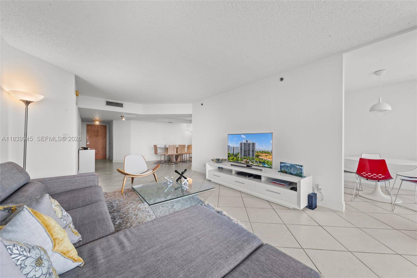 3598 Yacht Club DrAventura - Condo 5+ Stories,Condo condo unit 601+DEN - picture