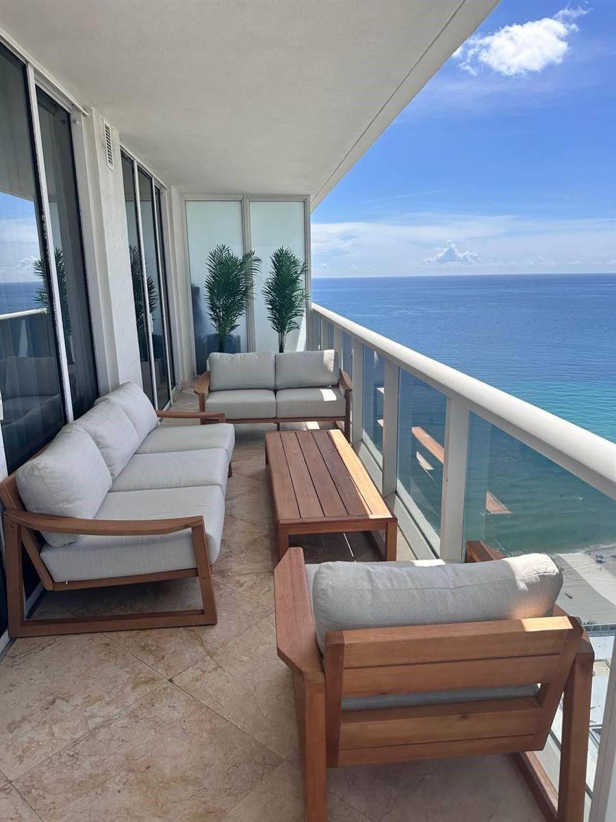 1830 S OceanHallandale Beach - Condo condo unit 2406 - picture