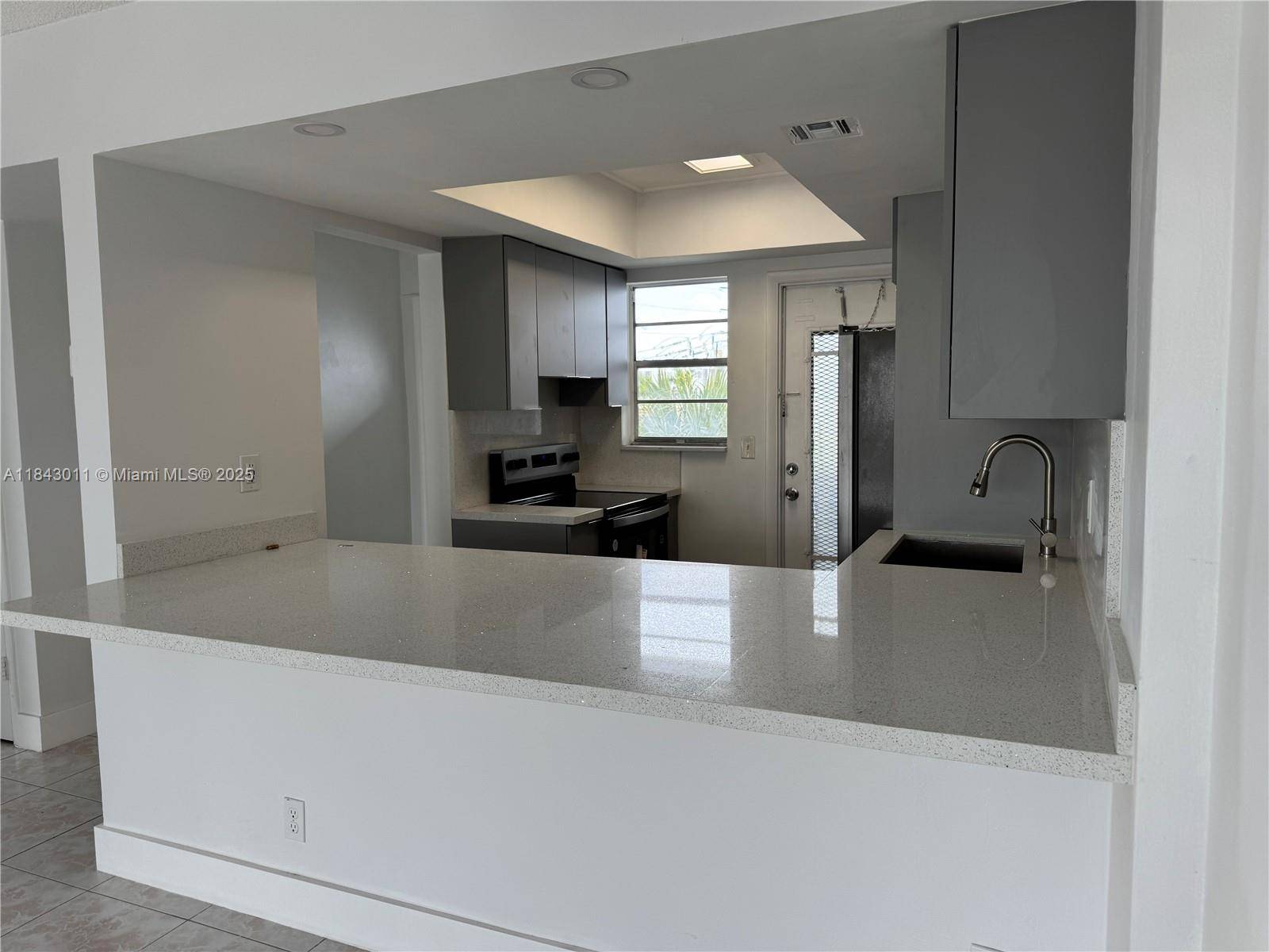 1333 E Hallandale Beach BlvdHallandale Beach - Condo 1-4 Stories,Condo condo unit 444 - picture