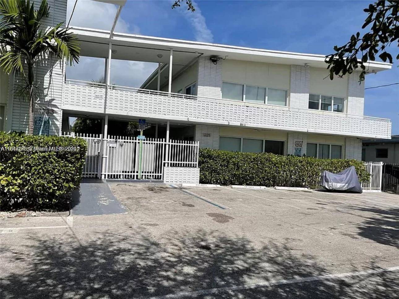 1225 Marseille DrMiami Beach - Condo 1-4 Stories,Condo condo unit 18 - picture