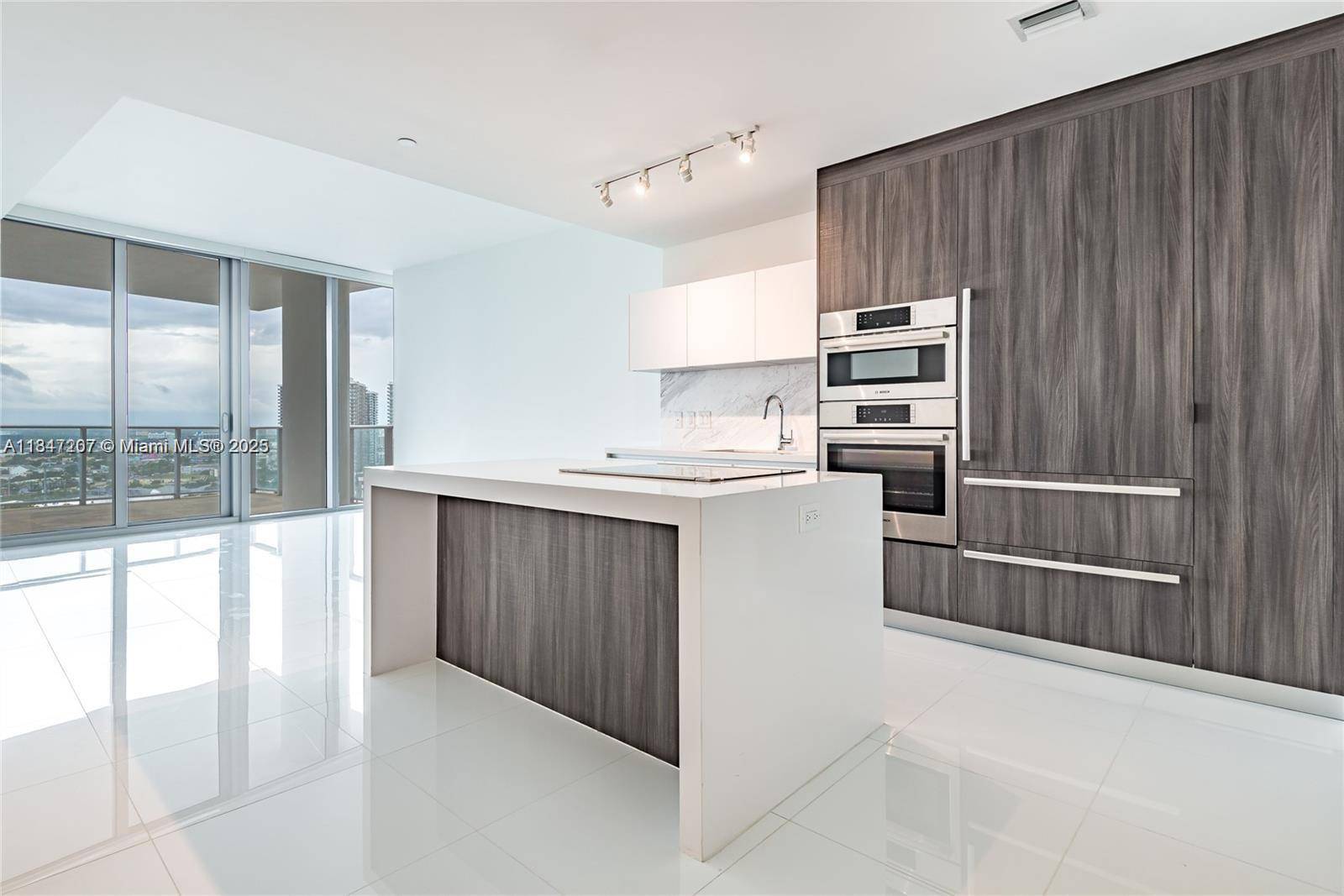 851 NE 1st AveMiami - Condo 5+ Stories,Condo condo unit 2100 - picture