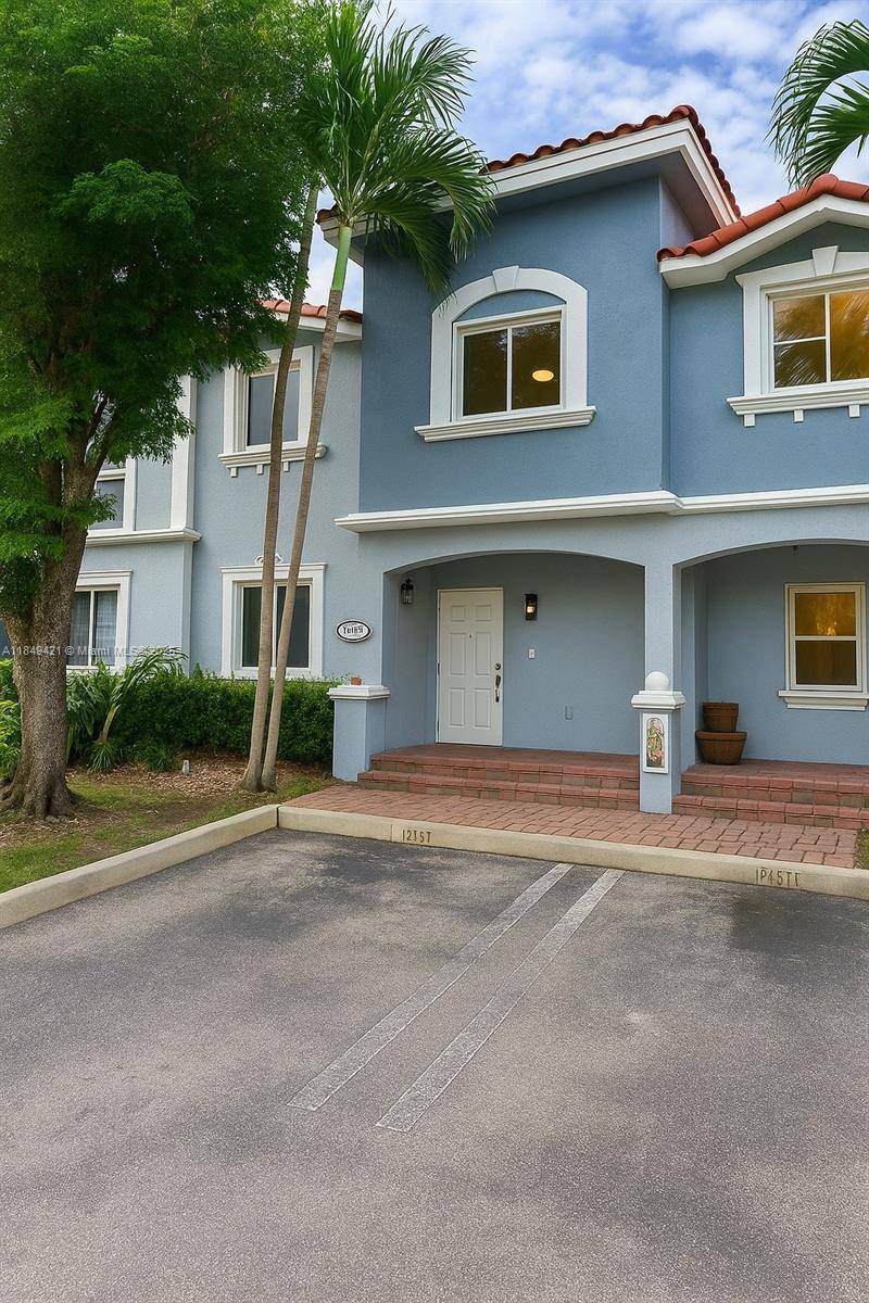 11651 NE 18th DrNorth Miami - Condo/Co-Op/Annual,Townhouse condo unit 11651 - picture