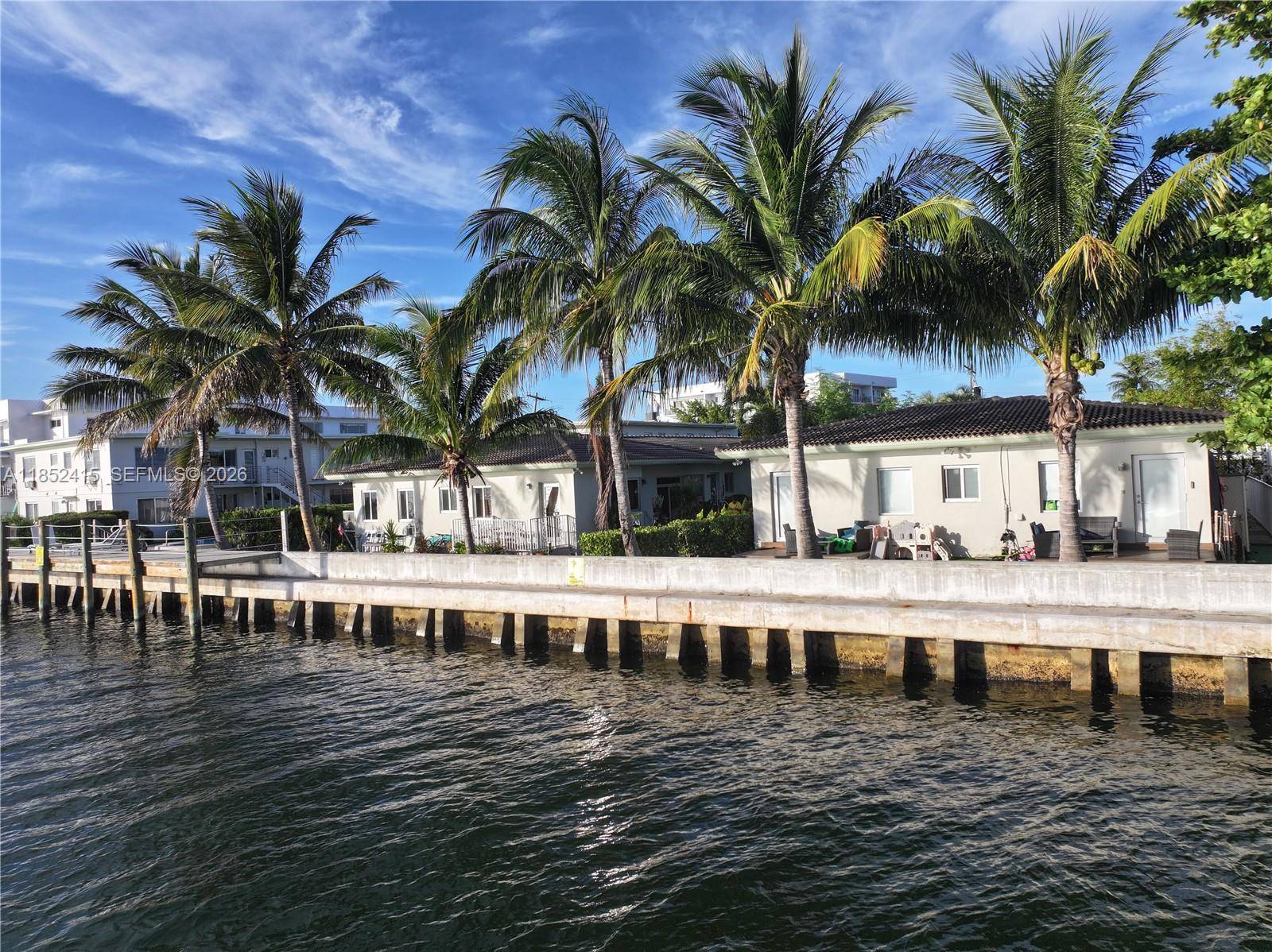 2200 Bay DrMiami Beach - Condo 1-4 Stories,Condo condo unit 3 - picture