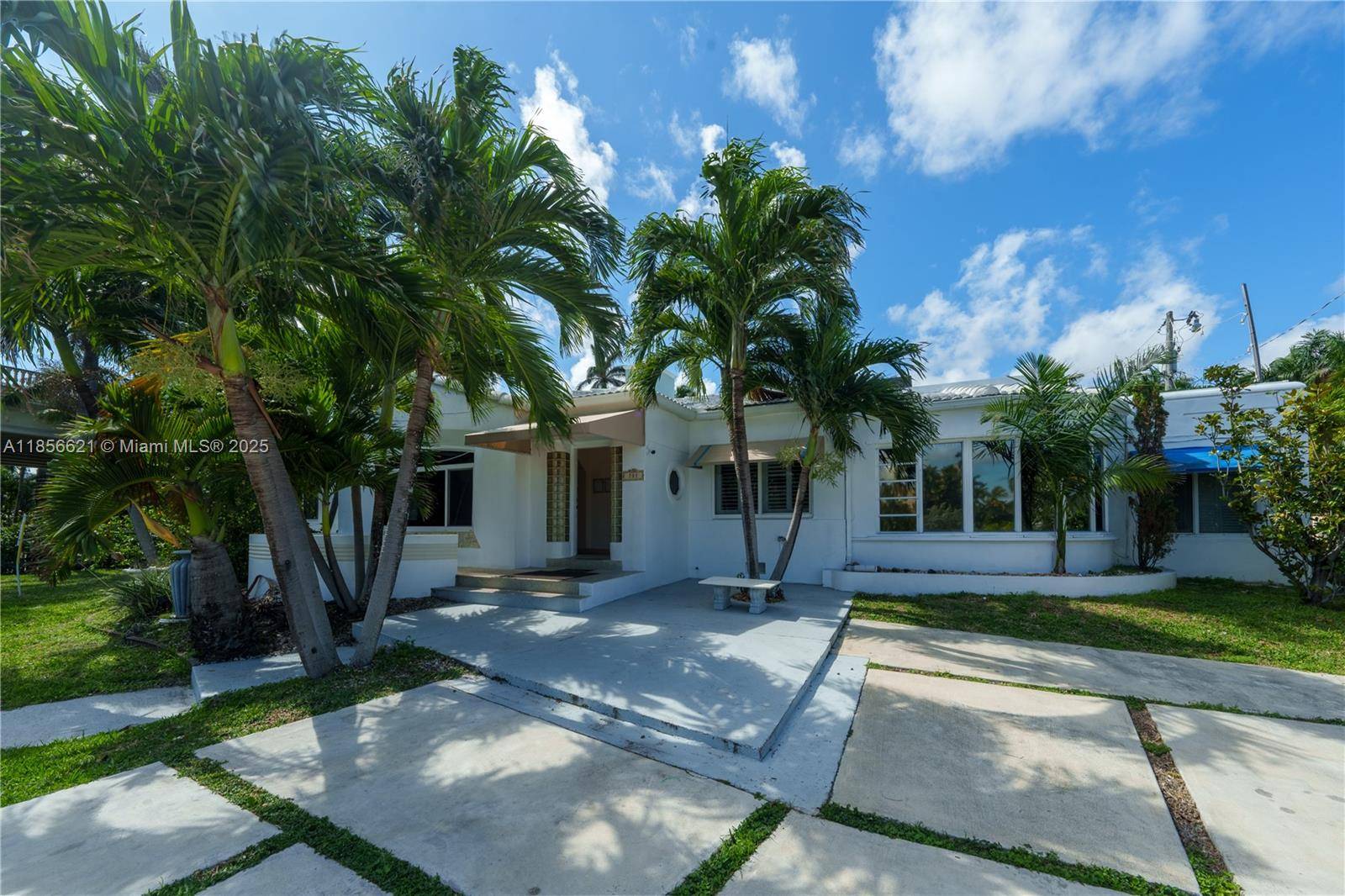 701 Hollywood BlvdHollywood - Single Family-Annual,House condo unit 701 - picture