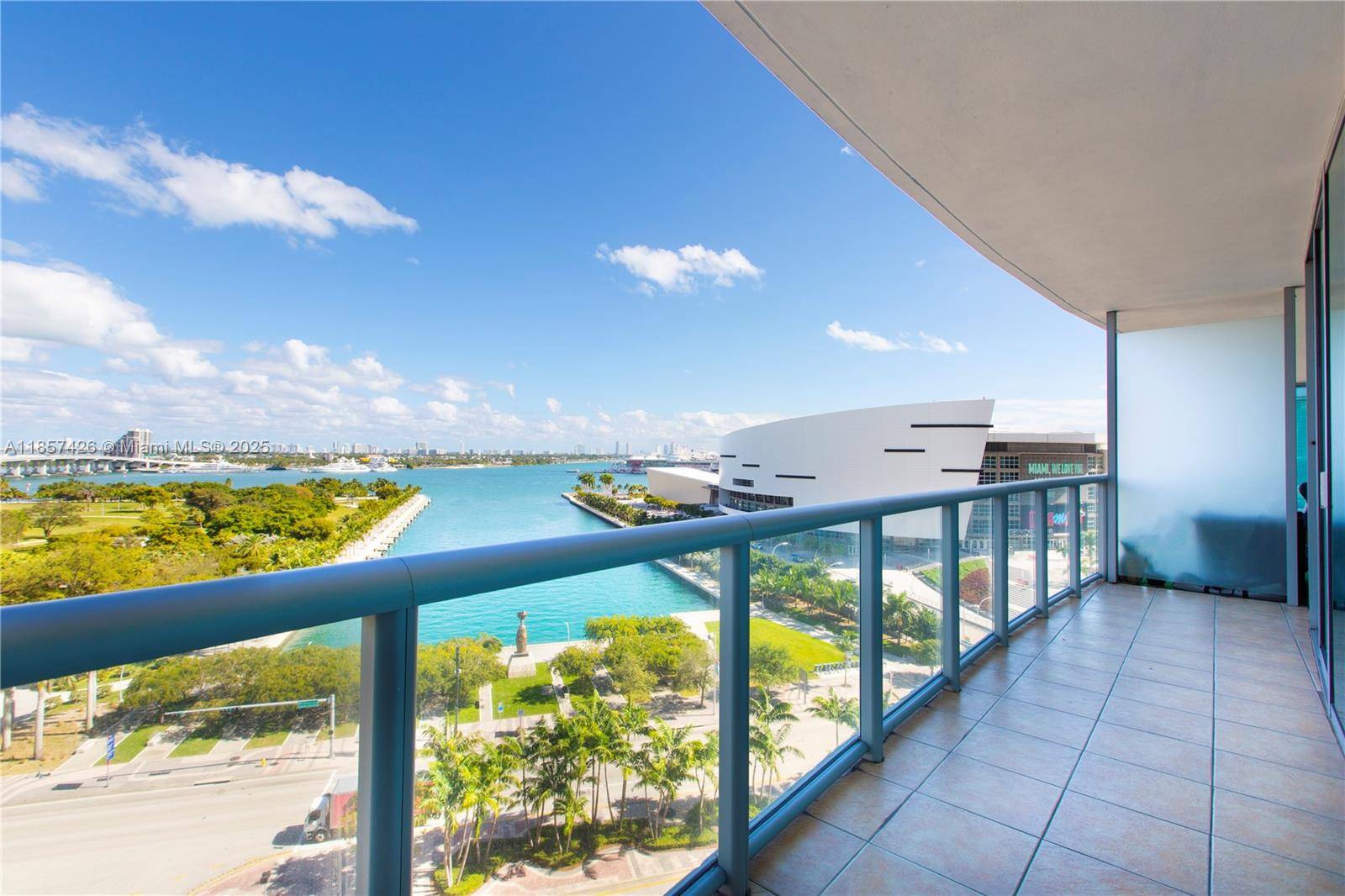 888 Biscayne BlvdMiami - Condo/Co-Op/Annual,Apartment condo unit 1010 - picture