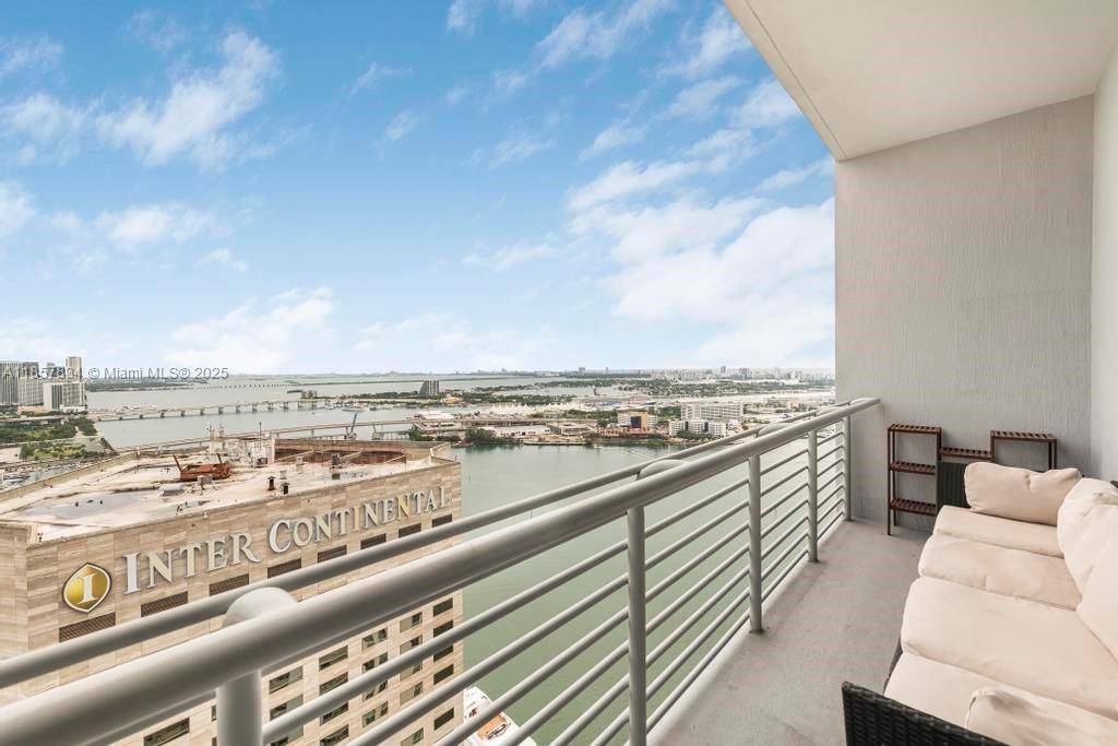 335 S Biscayne BlvdMiami - Condo/Co-Op/Annual,Condo condo unit LPH-02 - picture