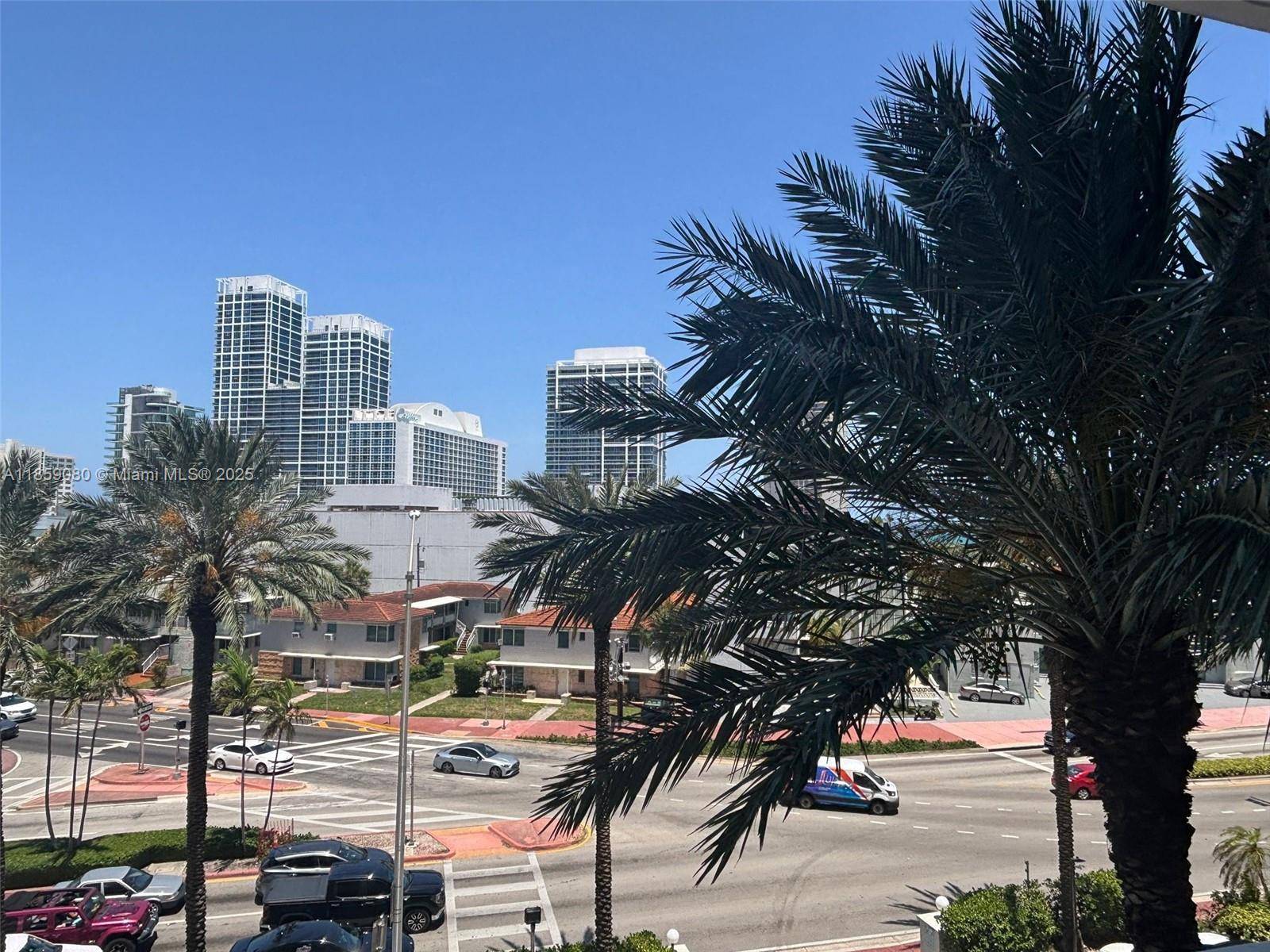 6770 Indian Creek DrMiami Beach - Condo/Co-Op/Annual,Condo condo unit 5R - picture