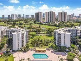 20500 W Country Club DrAventura - Efficiency,Condo condo unit 308 - picture