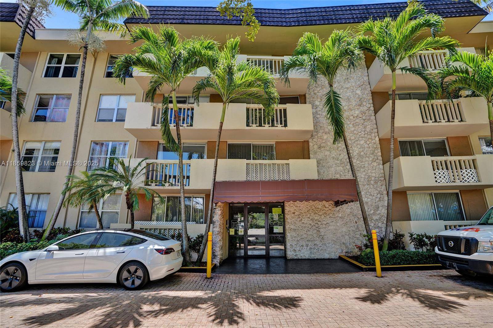 1800 Sans Souci BlvdNorth Miami - Condo 1-4 Stories,Condo condo unit 435 - picture