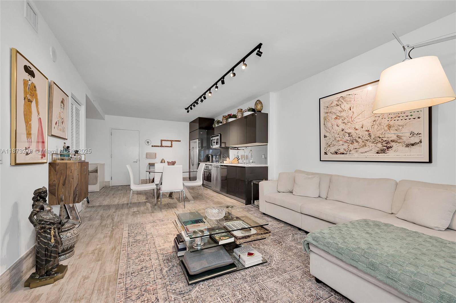 31 SE 6th StMiami - Condo 5+ Stories,Condo condo unit 304 - picture