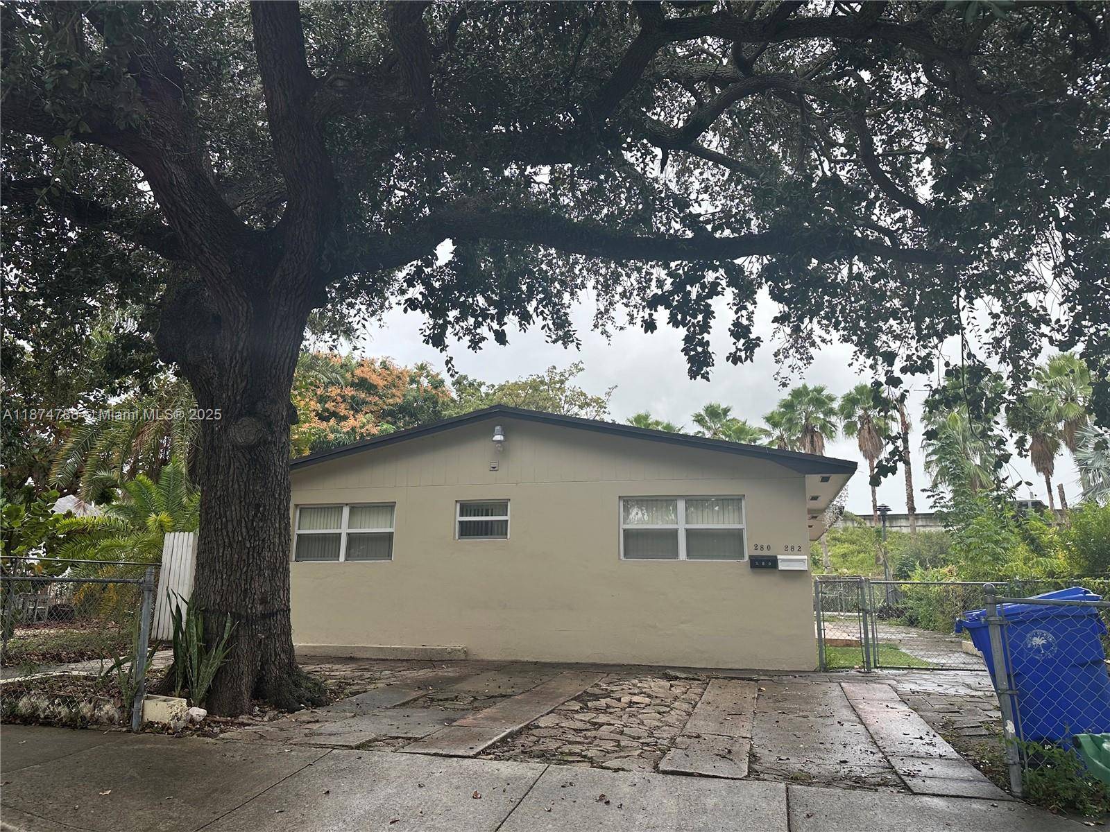 280 NW 39th StMiami - Duplex/Tri/Quad-Annual,Multi Family condo unit - - picture