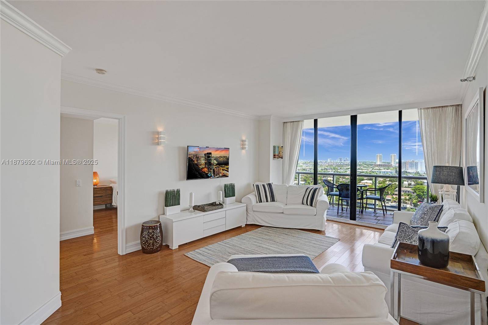 3640 Yacht Club DrAventura - Condo/Co-Op/Annual,Condo condo unit 1704 - picture