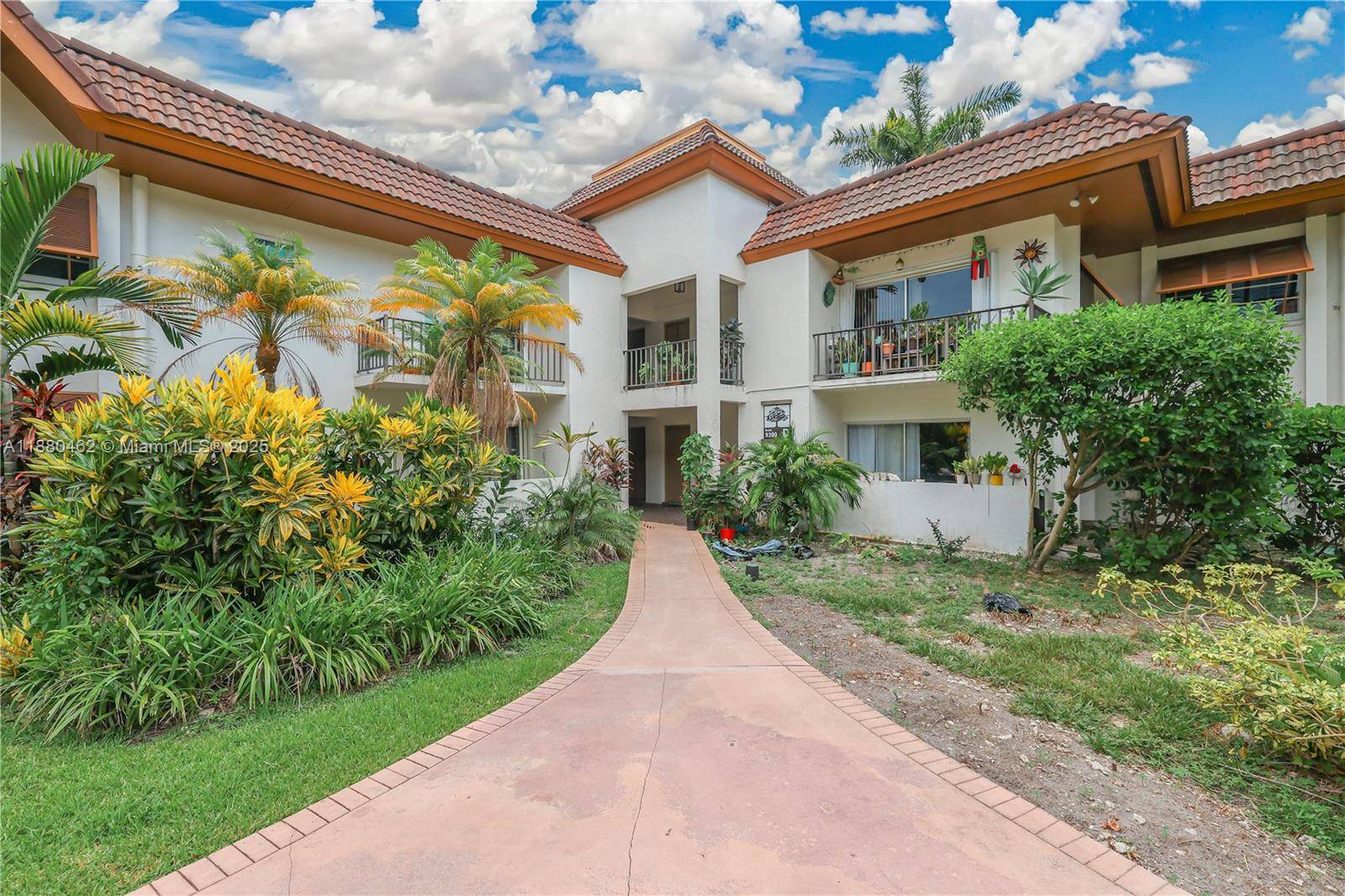 9390 SW 77th AveMiami - Condo 1-4 Stories,Condo condo unit D5 - picture