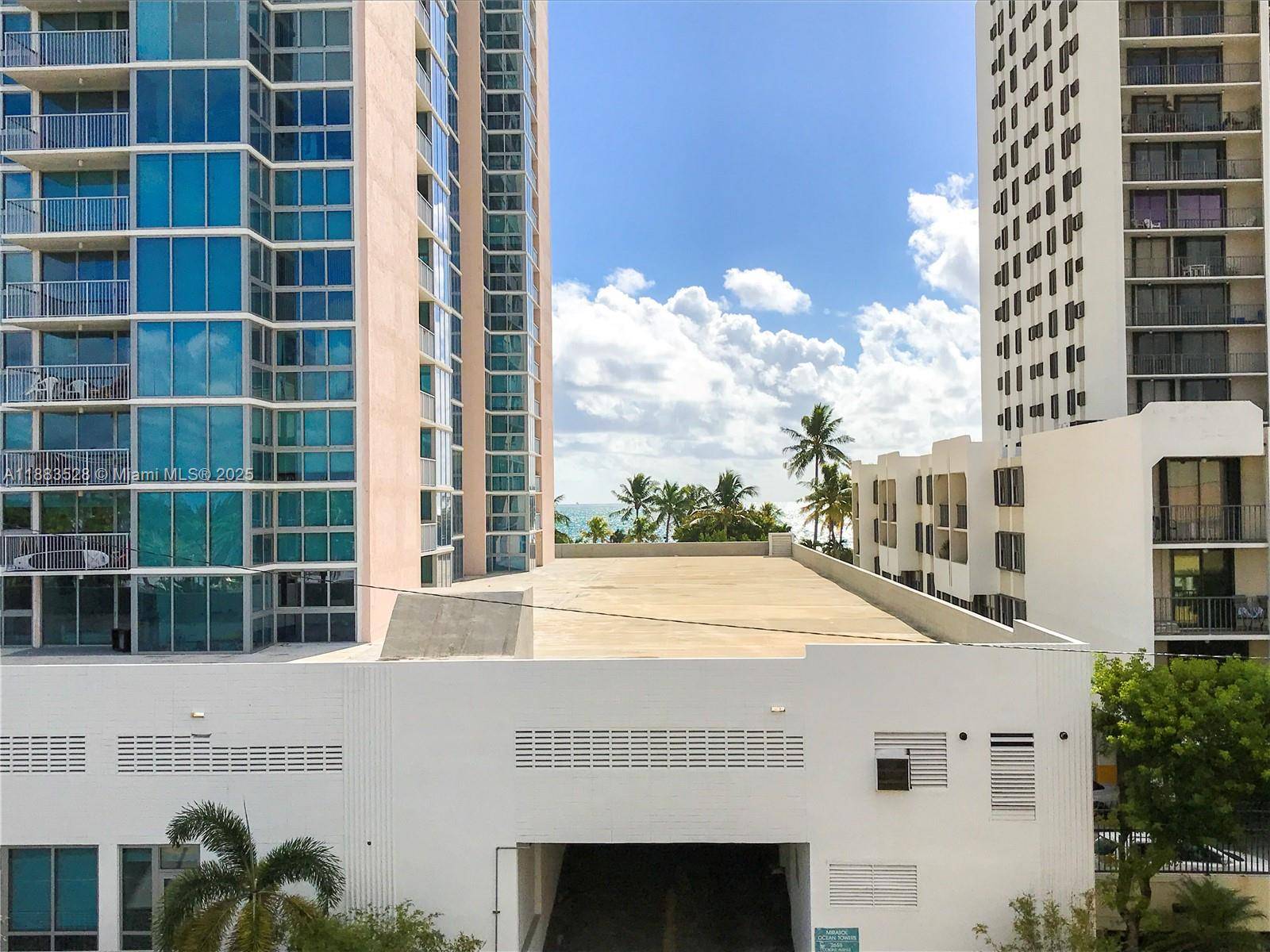 2642 Collins AveMiami Beach - Condo/Co-Op/Annual,Condo condo unit 406 - picture