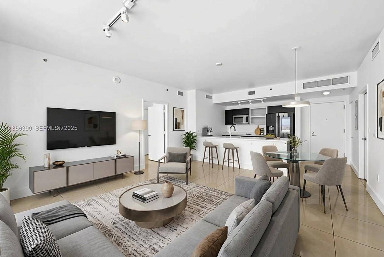 90 SW 3rd StMiami - Condo 5+ Stories,Condo condo unit 3305 - picture