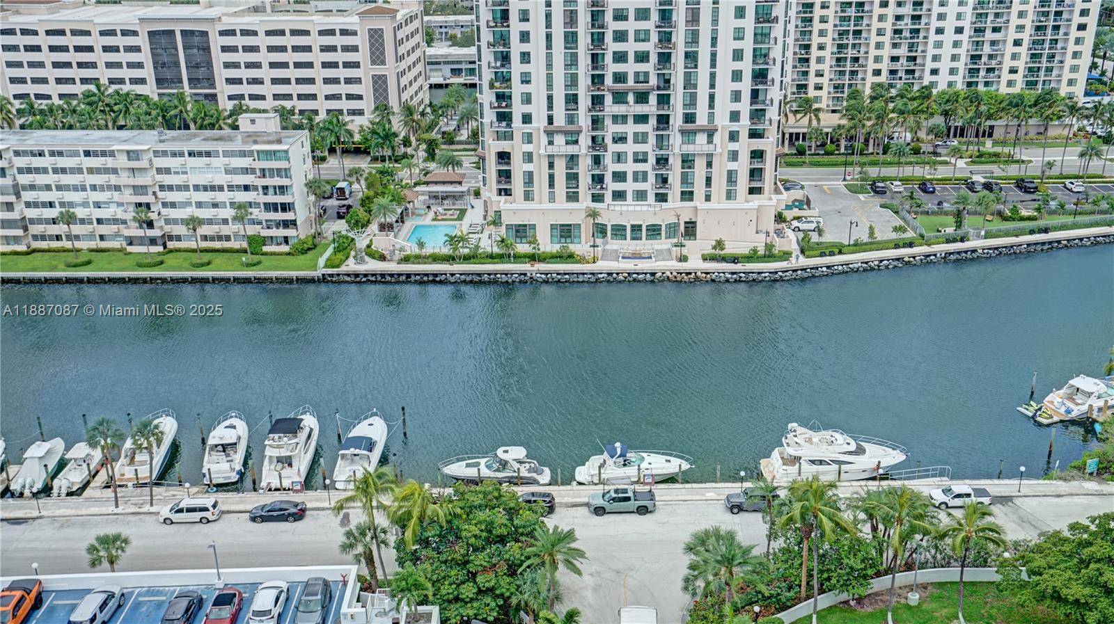 100 Bayview DrSunny Isles Beach - Condo 5+ Stories,Condo condo unit 1931 - picture