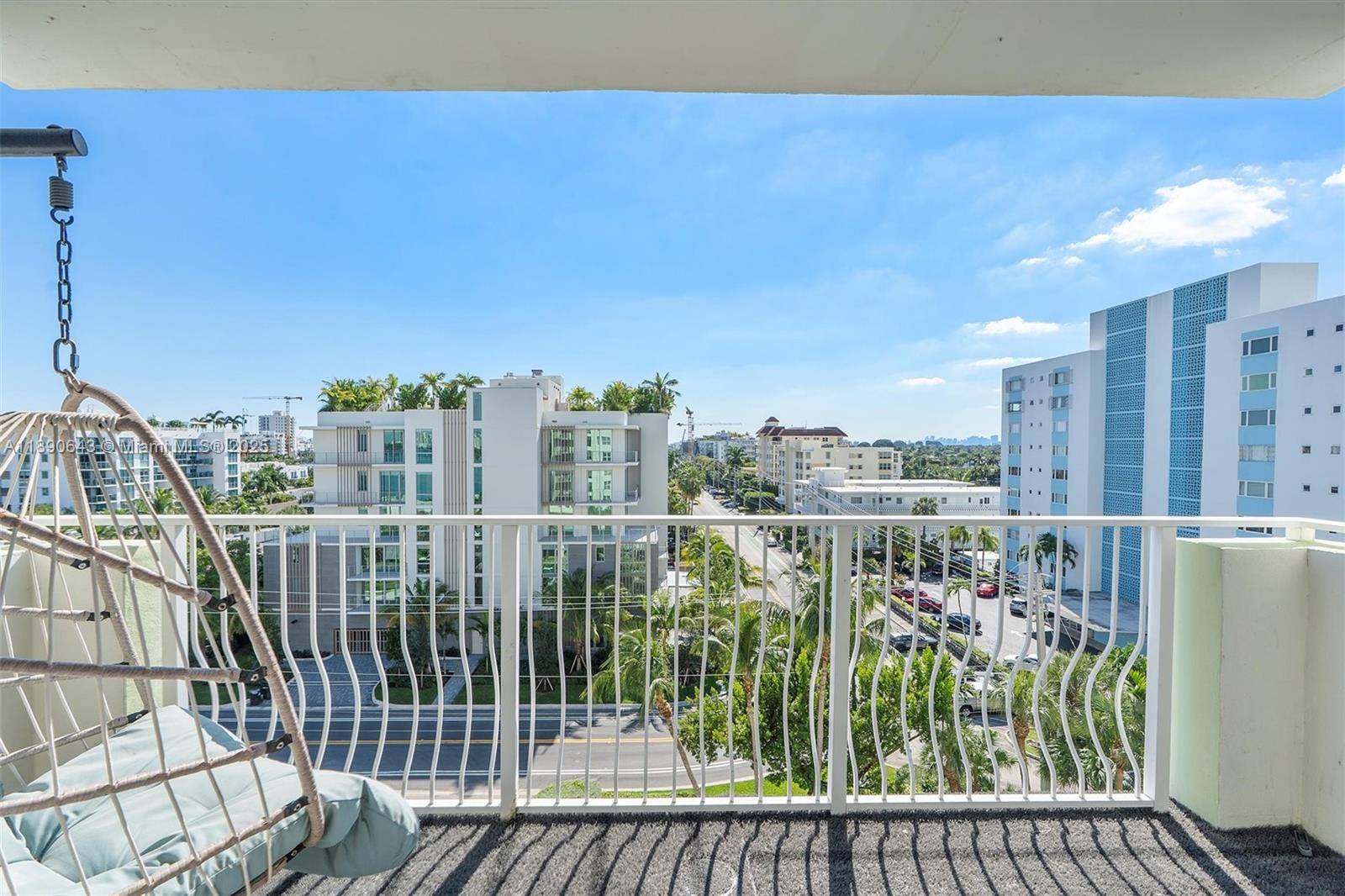 10350 W Bay Harbor DrBay Harbor Islands - Condo/Co-Op/Annual,Condo condo unit 7J - picture