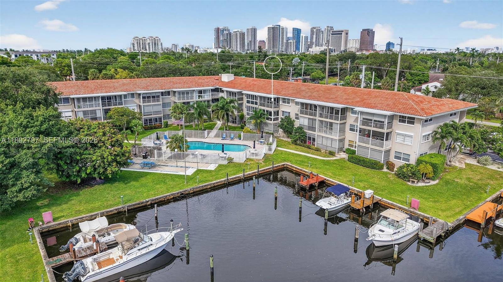 900 SW 12th StFort Lauderdale - Condo 1-4 Stories,Condo condo unit 305 - picture