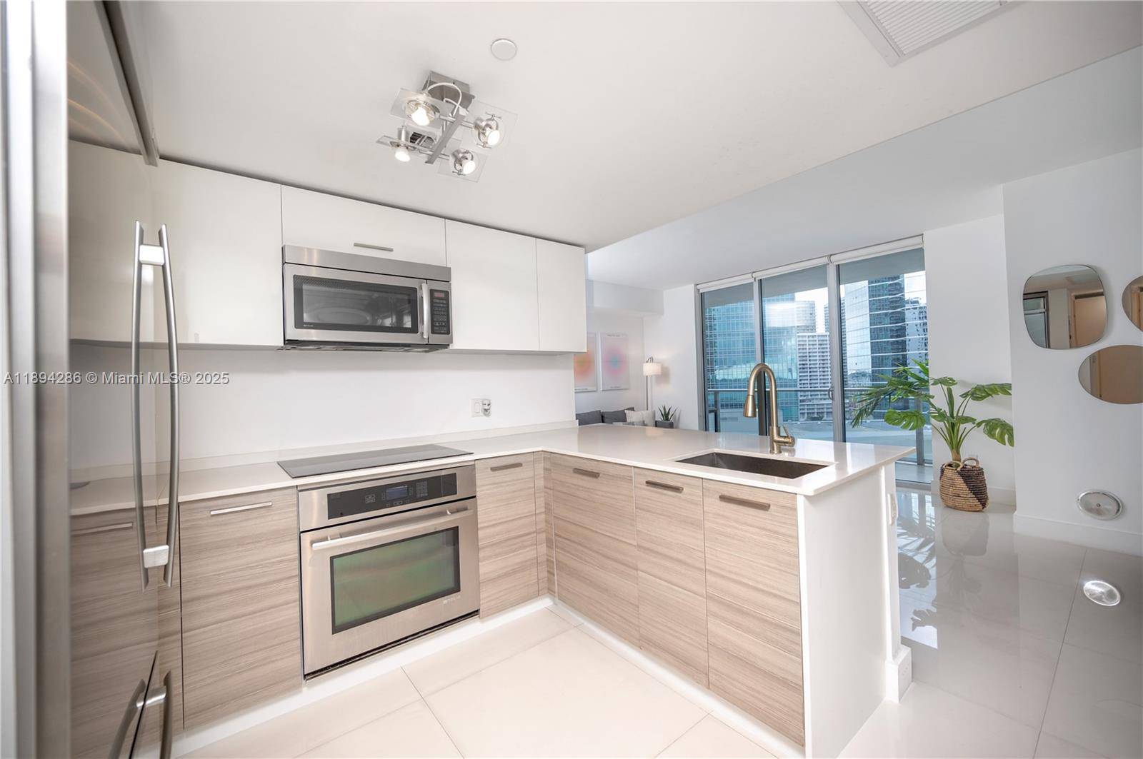 1300 Brickell Bay DrMiami - Condo/Co-Op/Seasonal,Condo condo unit 1601 - picture