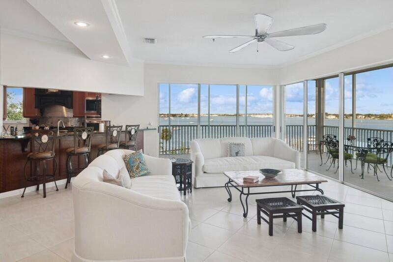 1130 SW ChapmanPalm City - Condo condo unit 509 - picture
