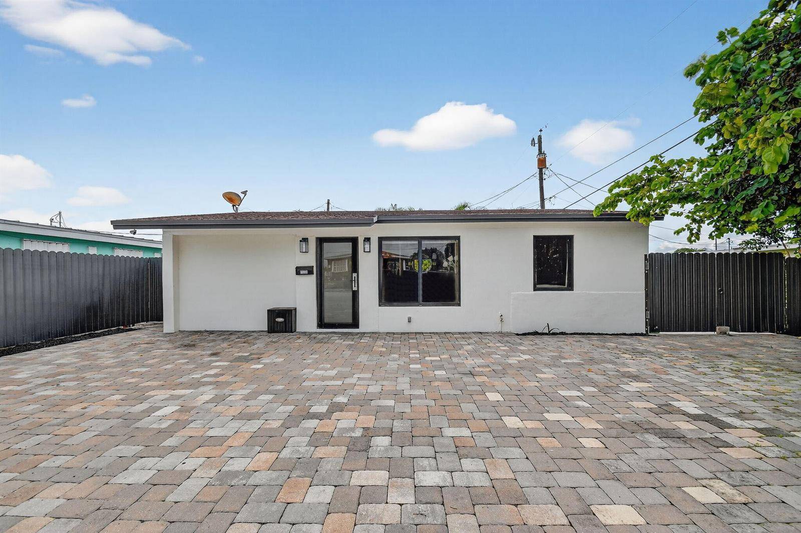5008 ParkerWest Palm Beach - picture